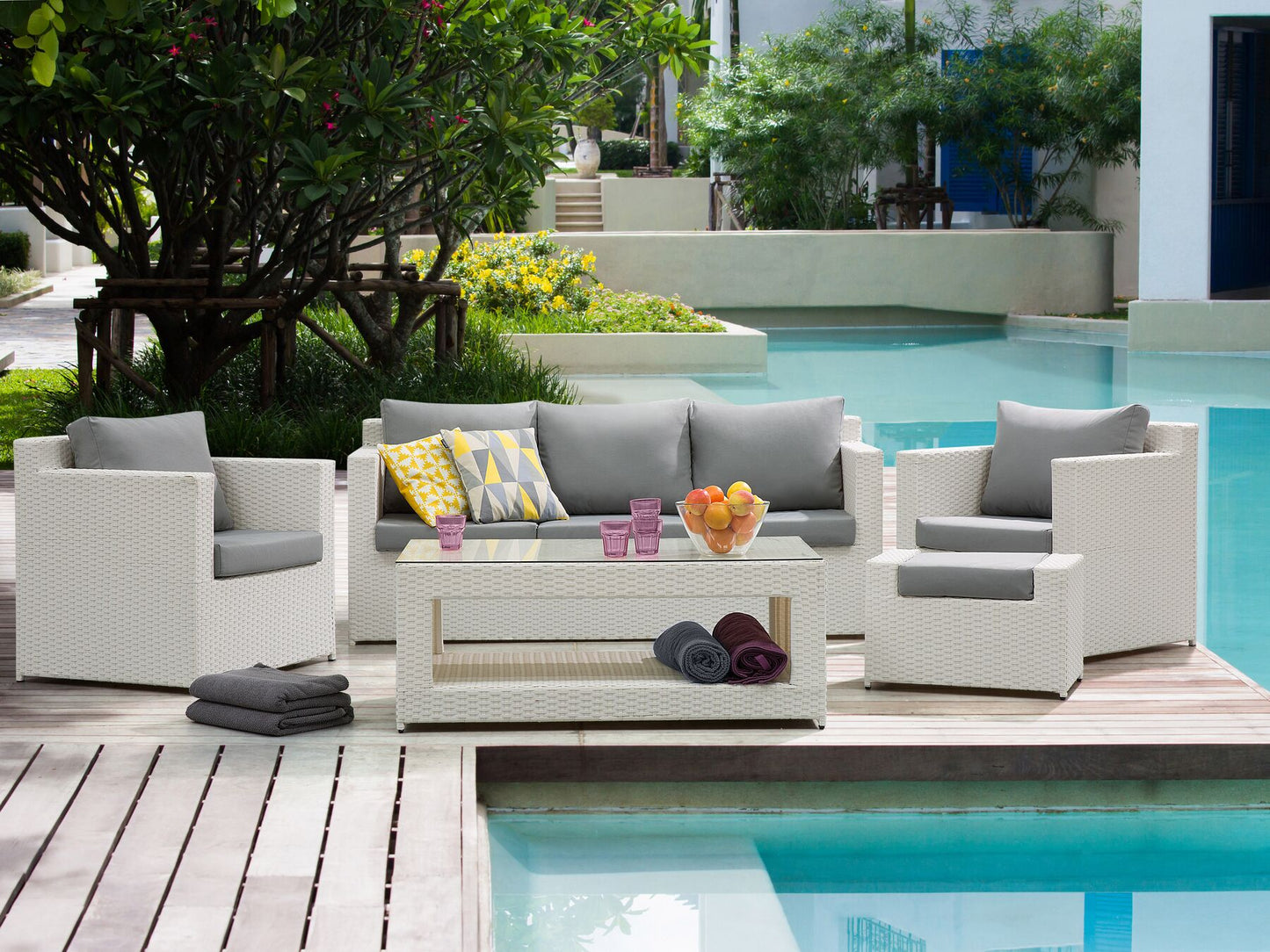 Garden Lounge Set with Table and Ottoman 6 Seater ROMA PE Rattan White