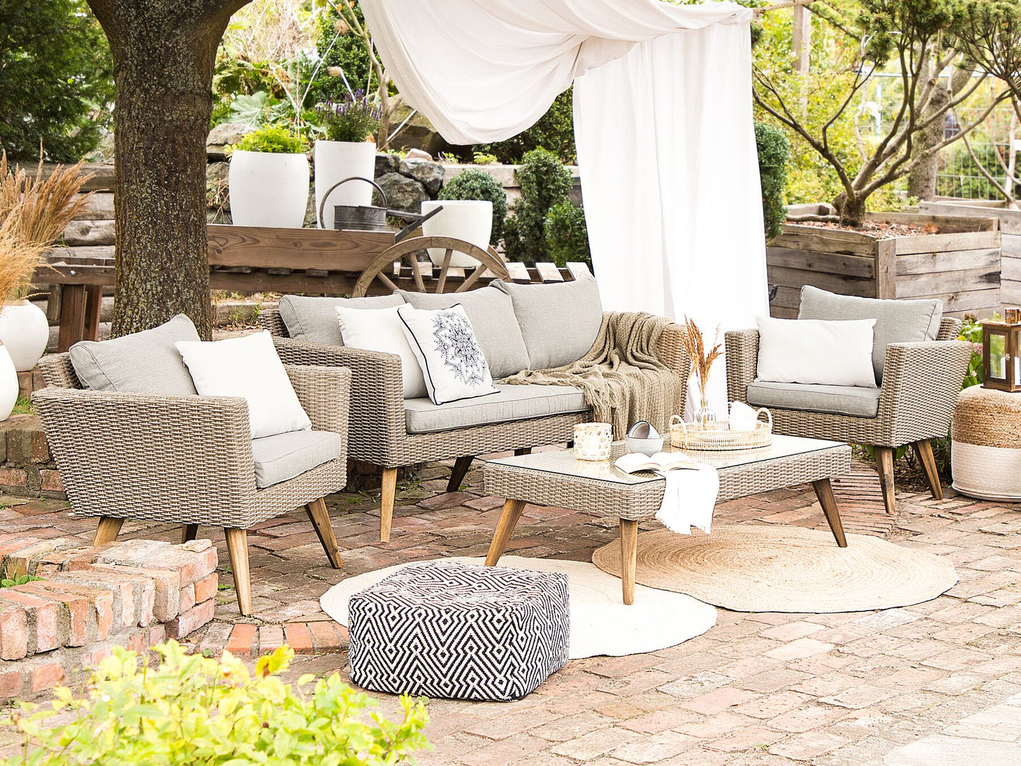 Garden Lounge Set with Table 5 Seater VITTORIA PE Rattan Grey
