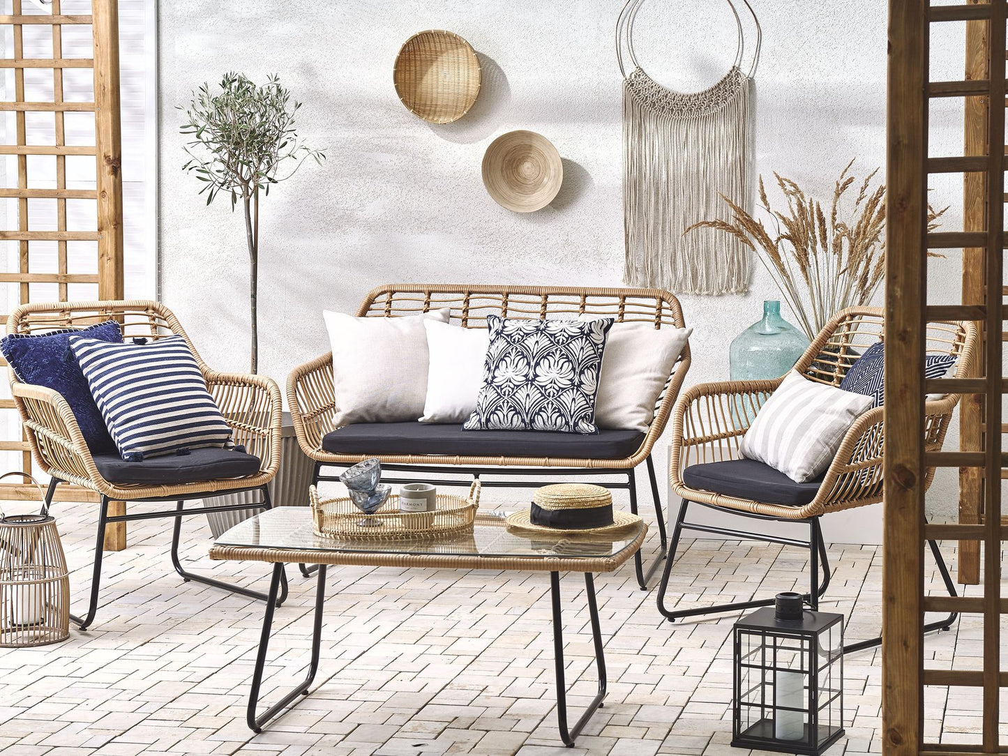 Garden Lounge Set with Table 4 Seater MINORI PE Rattan Beige