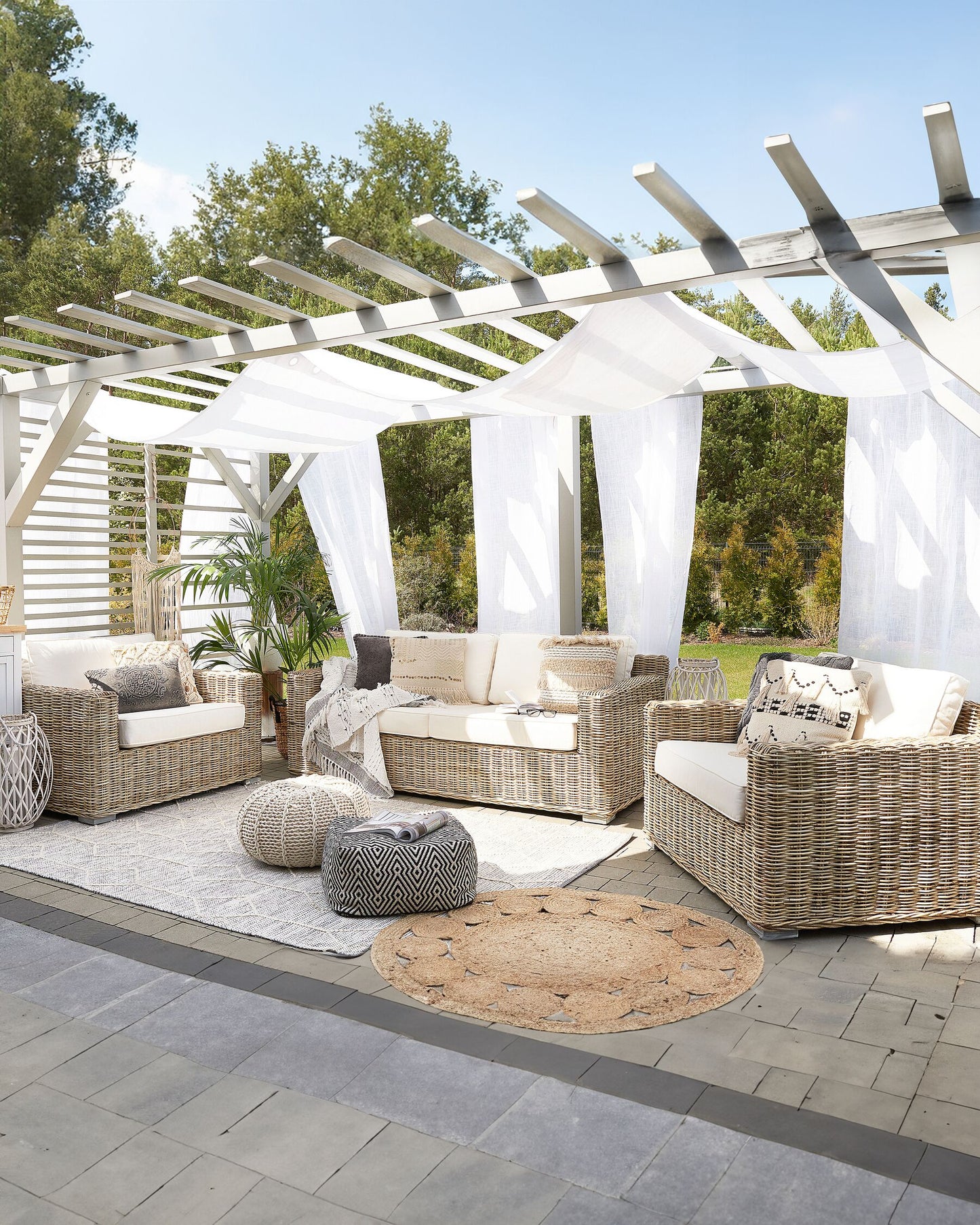 Set of 2 Garden Armchairs Rattan Light Brown