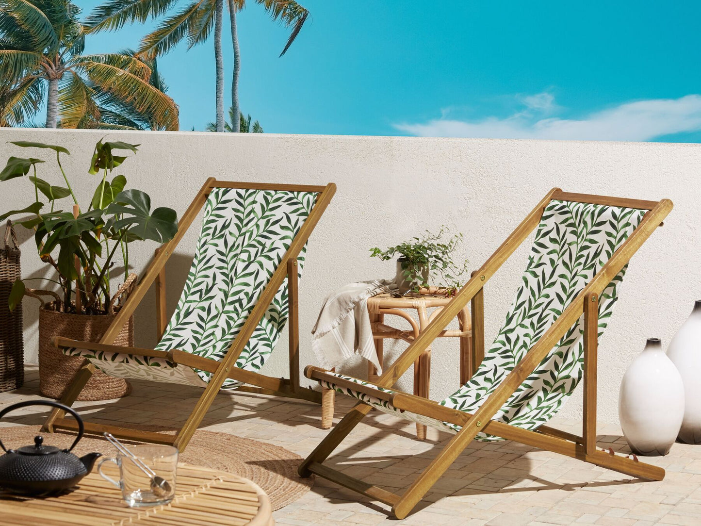 Set of 2 Acacia Folding Deck Chairs and 2 Replacement Fabrics Light Wood with Off-White / Leaf Pattern ANZIO