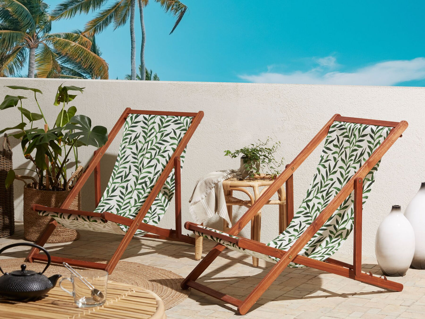 Set of 2 Acacia Folding Deck Chairs and 2 Replacement Fabrics Dark Wood with Off-White / Leaf Pattern ANZIO