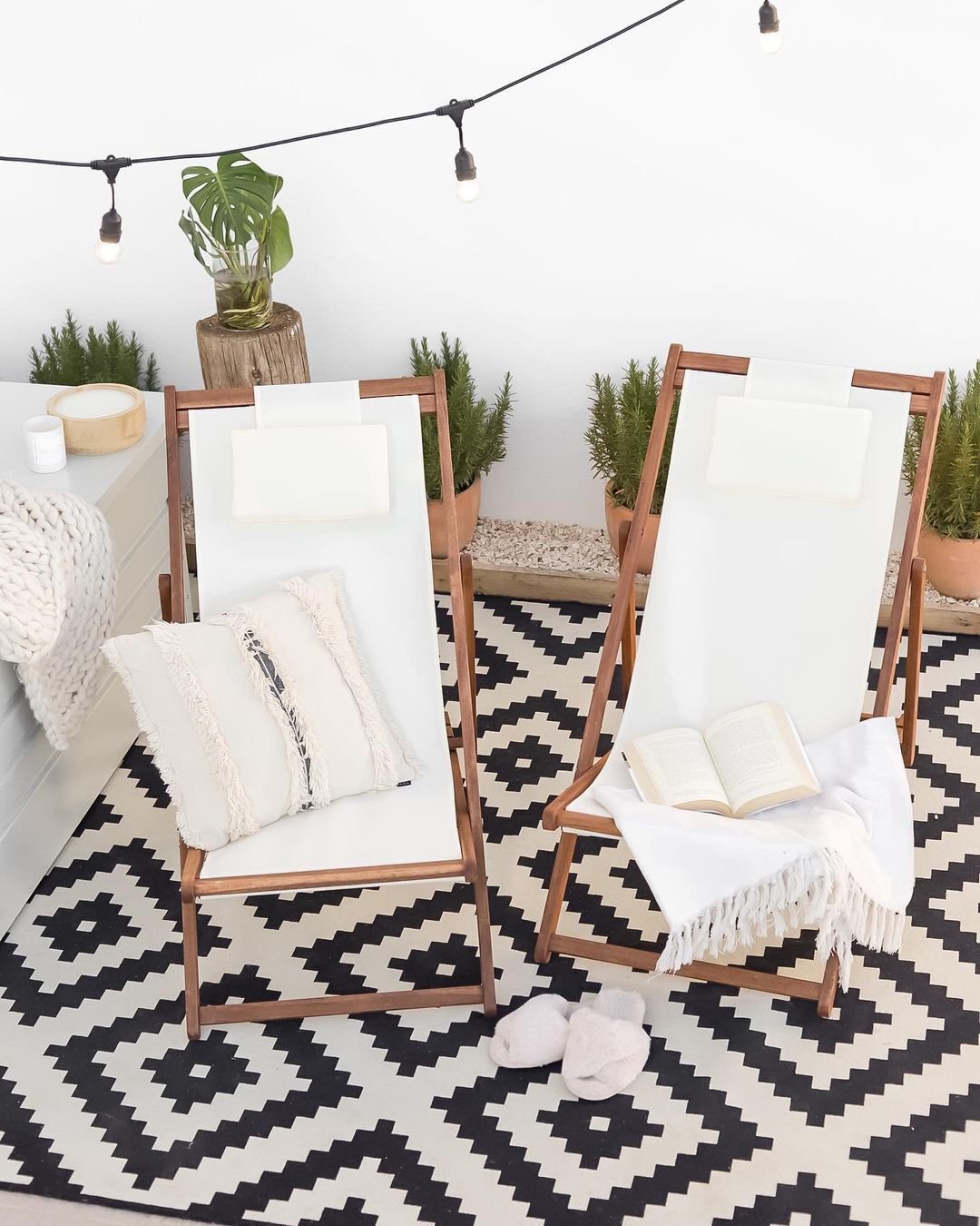 Folding Deck Chair AVELLINO Acacia Wood Off-White