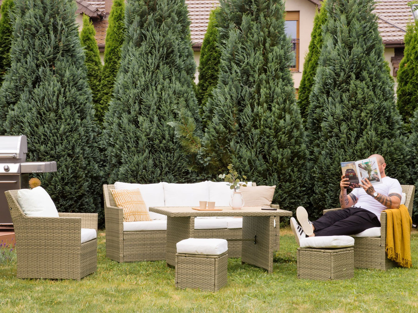 Garden Lounge Set with Table and Ottoman 5 Seater FONTI with Cushions PE Rattan Brown