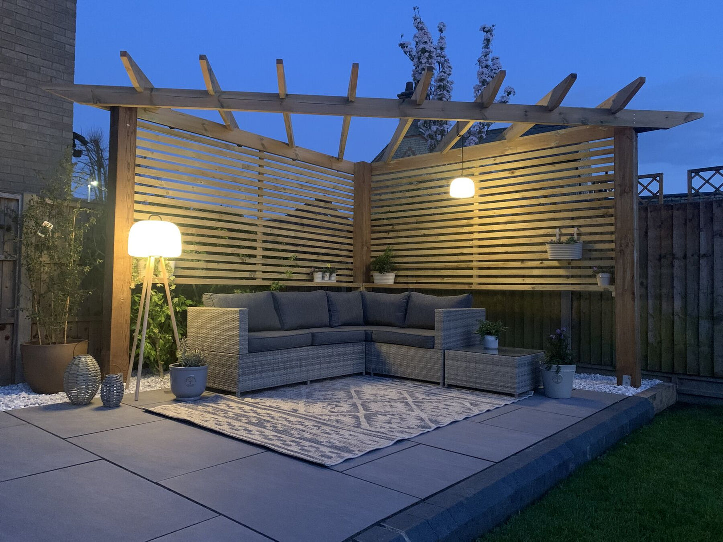 Garden Corner Sofa with Table 4 Seater AVOLA Left Hand PE Rattan Grey