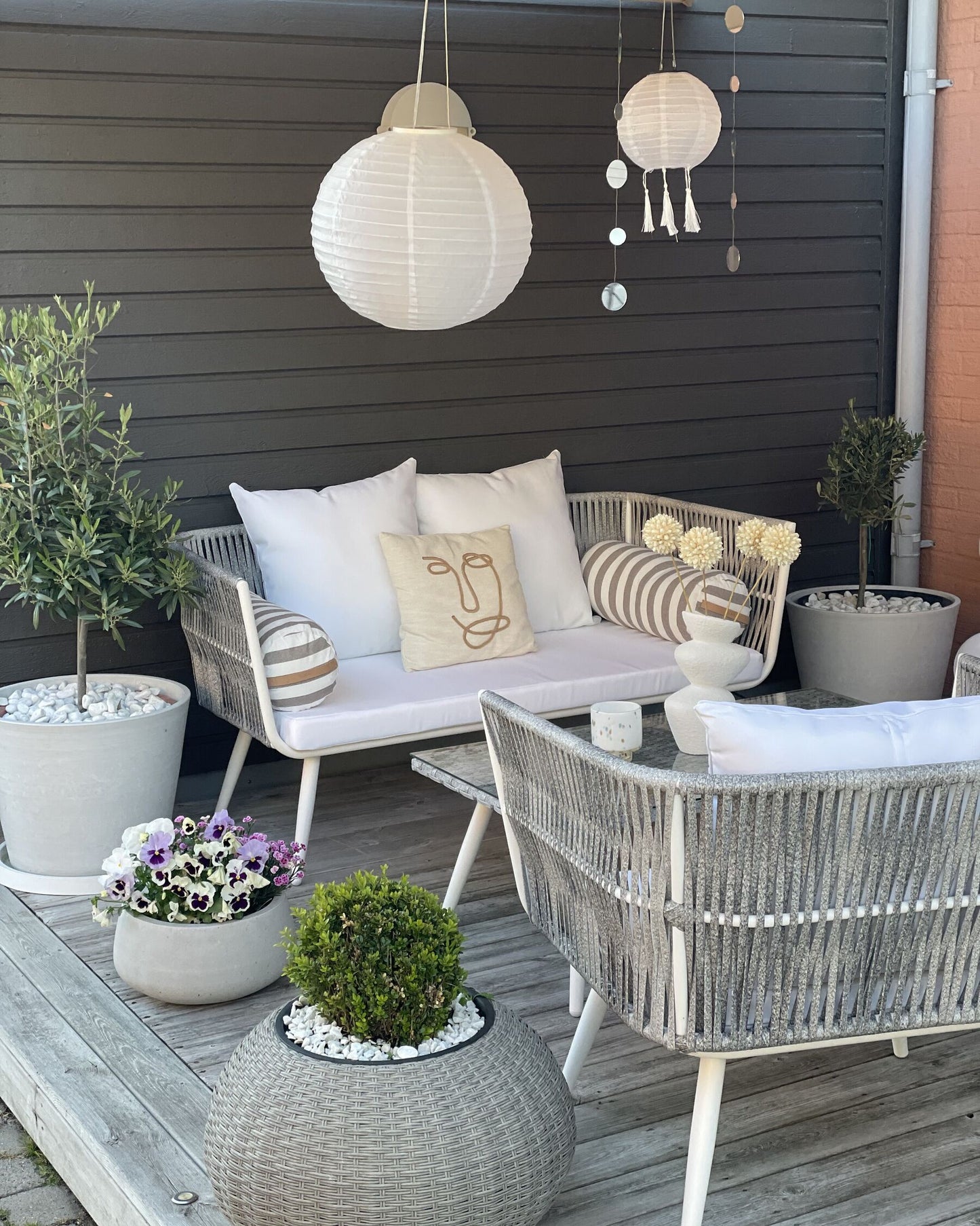 Garden Lounge Set with Table 4 Seater RAGUSA PE Rattan Off-White
