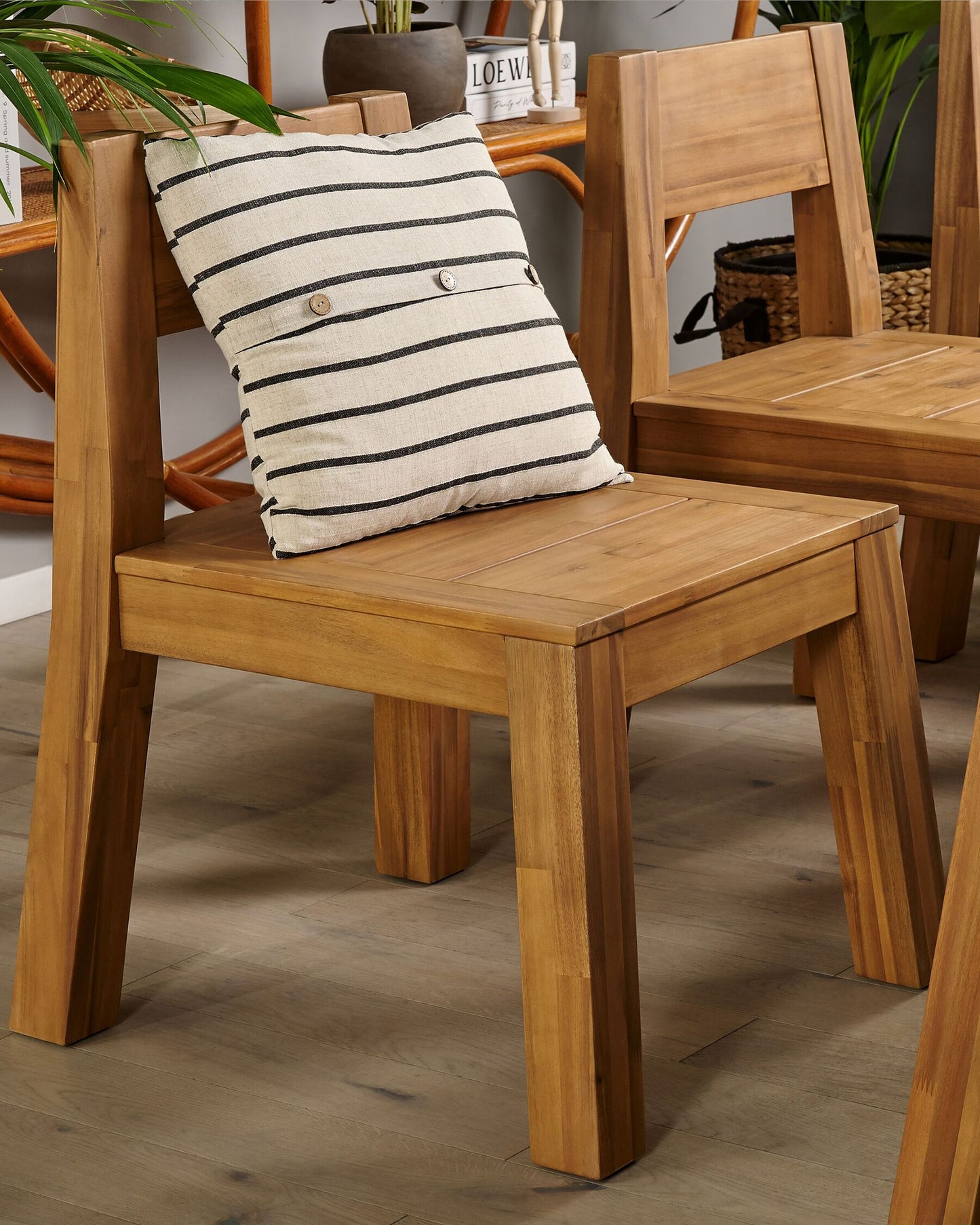 Set of 2 Garden Chairs LIVORNO Acacia Wood Brown