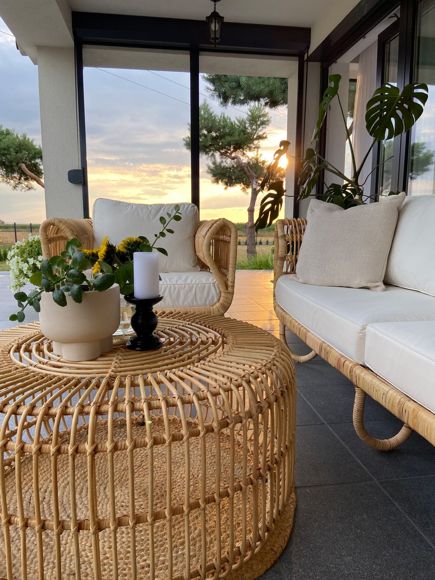 Garden Lounge Set with Table 5 Seater DOLCEDO/LIMNI Rattan Beige