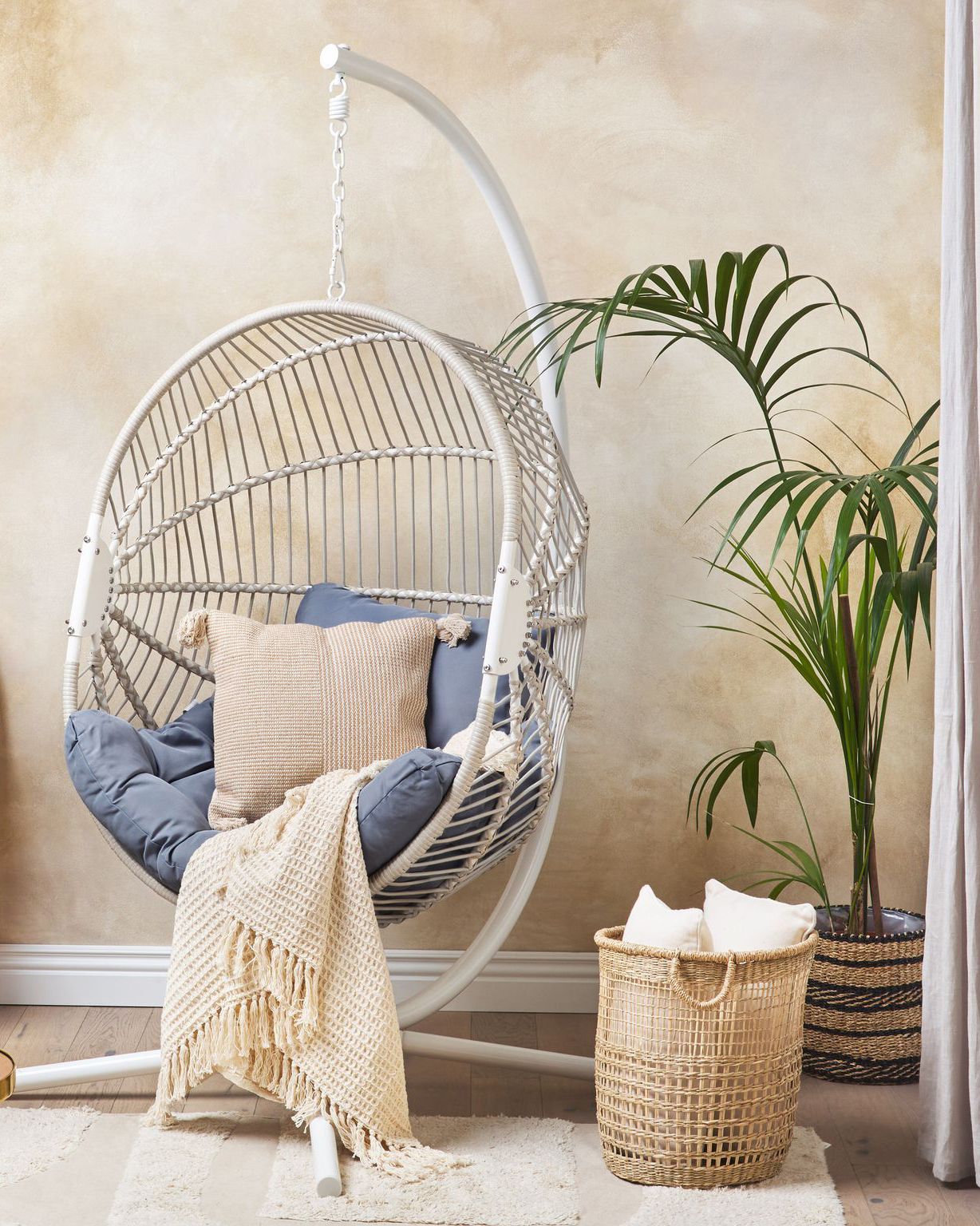 Hanging Chair with Stand Rattan White