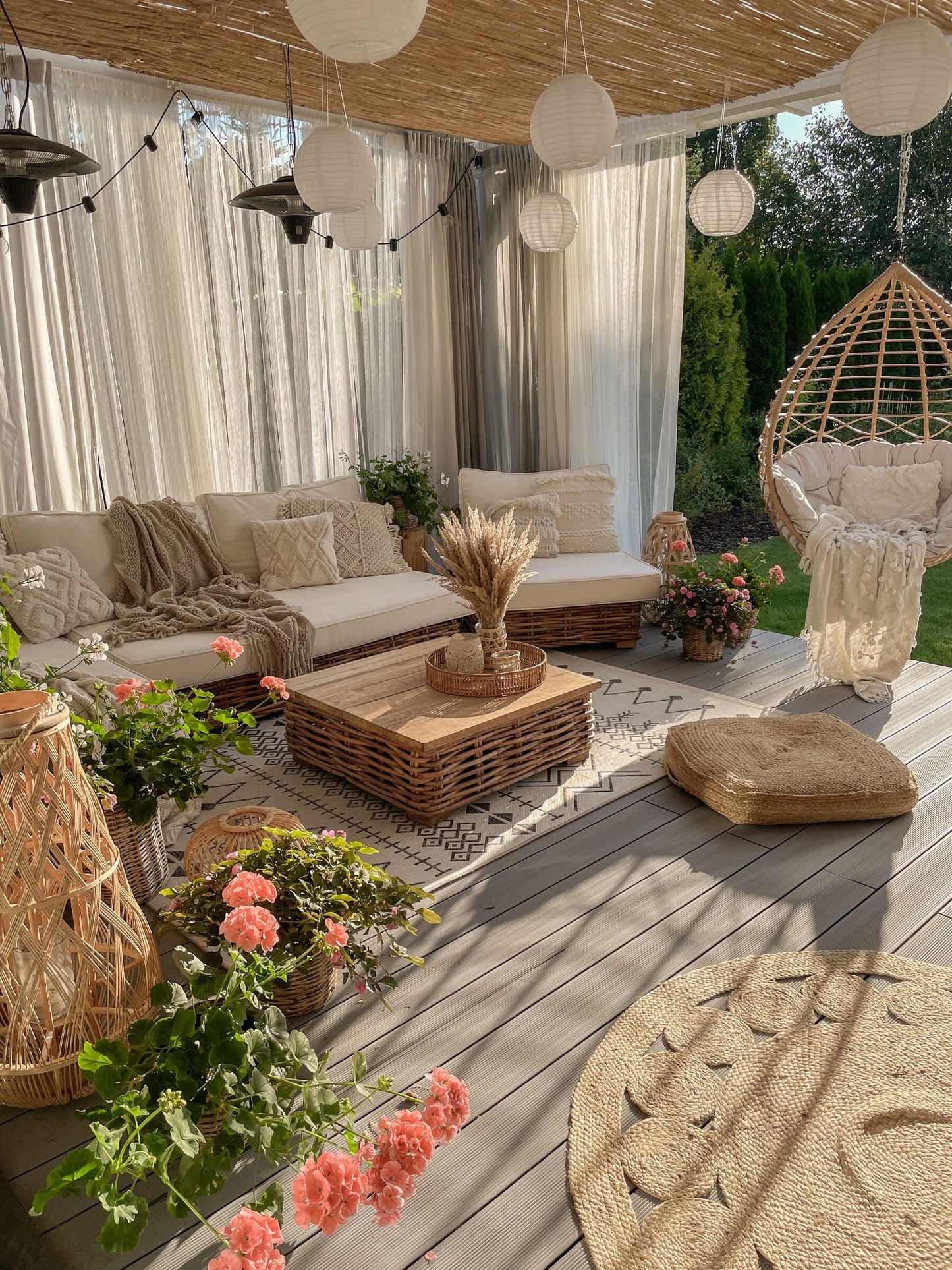 Garden Lounge Set with Table 4 Seater VARALLO Right Hand Modular Rattan Natural