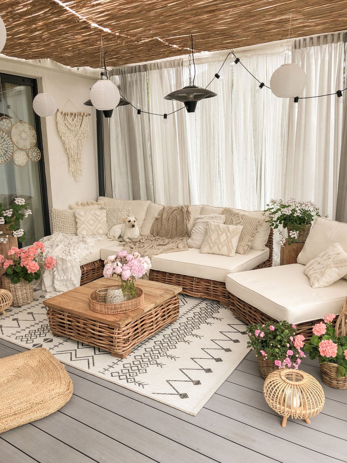 Garden Lounge Set with Table 4 Seater VARALLO Right Hand Modular Rattan Natural