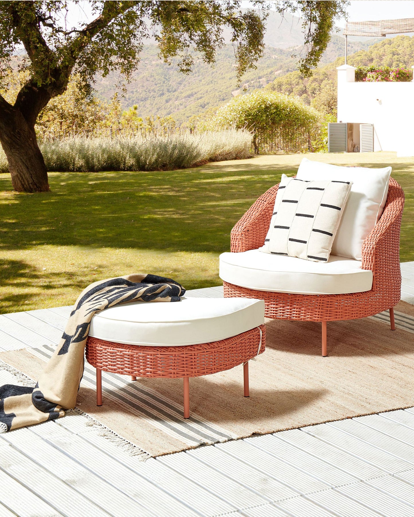 Garden Armchair with Ottoman ARCILLE PE Rattan Peach Pink