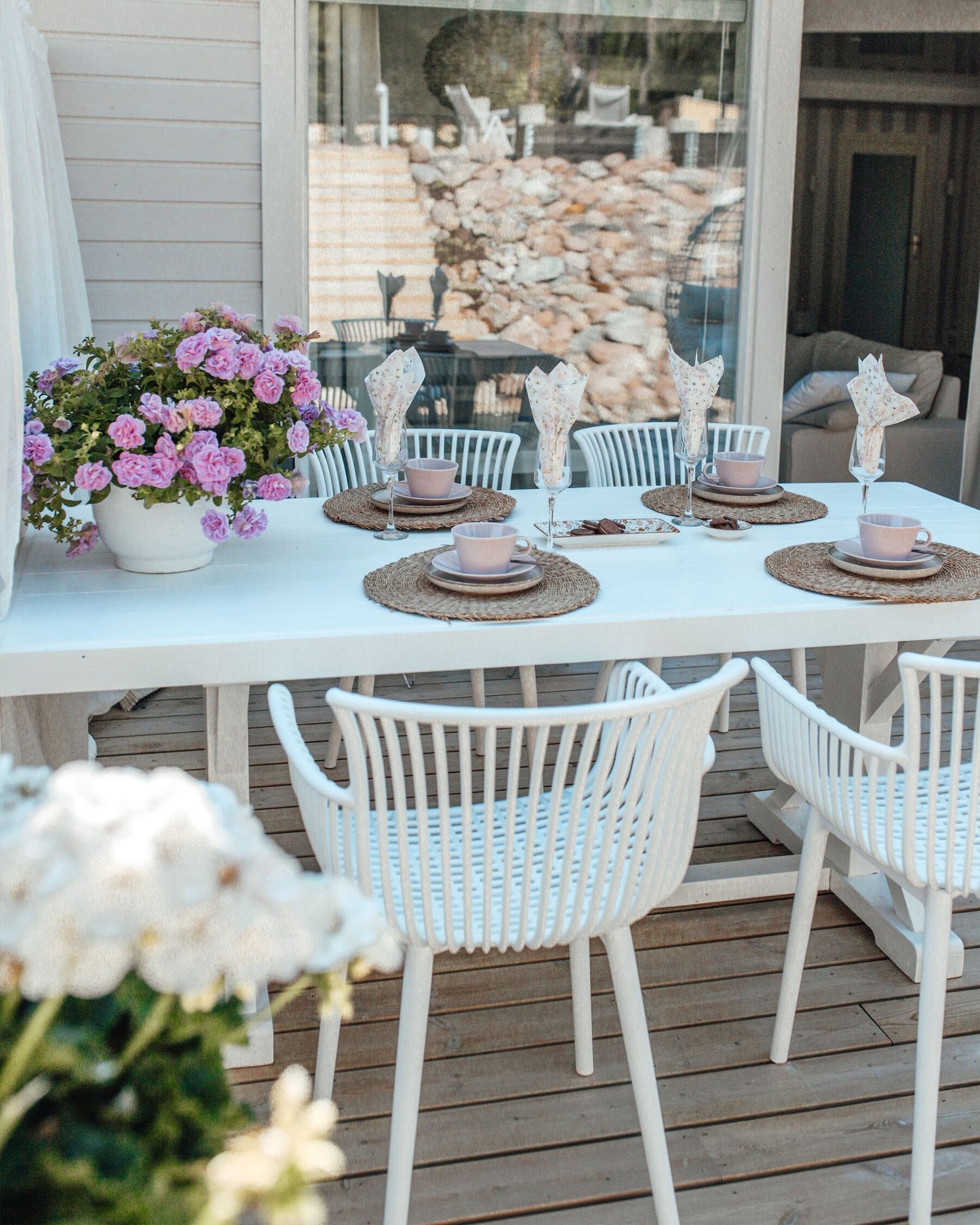 Set of 4 Garden Chairs PESARO White