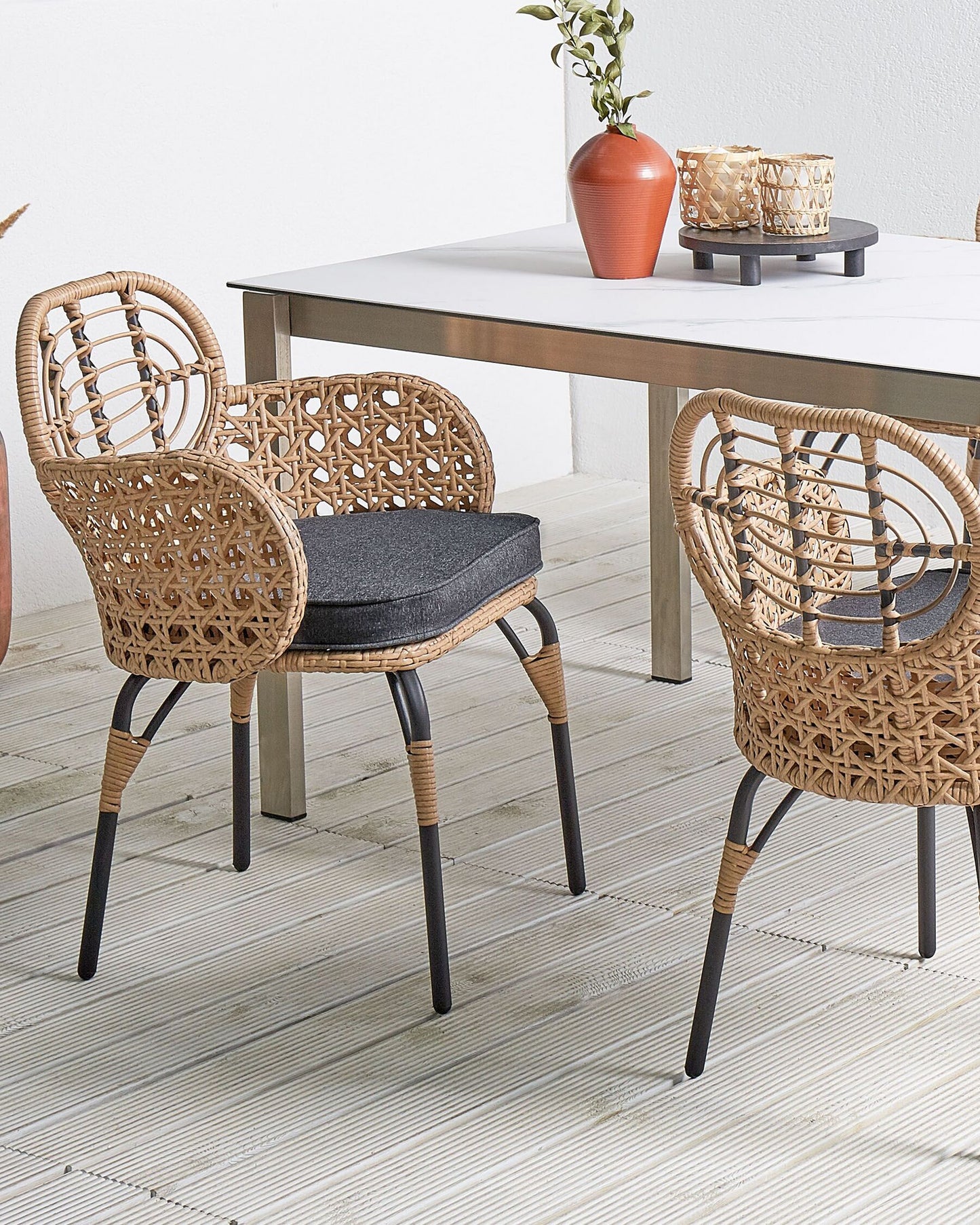 Set of 2 Garden Chairs with Cushions PRATELLO PE Rattan Natural