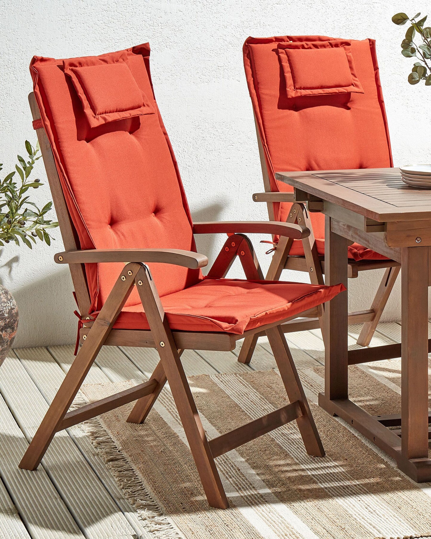 Set of 2 Garden Chairs with Cushions AMANTEA Acacia Wood Red