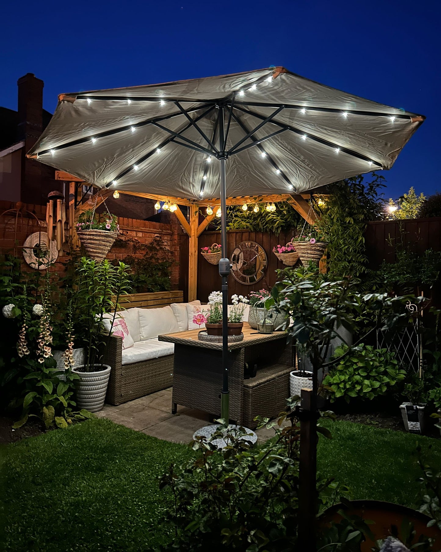 Garden Lounge Set with Table and Ottoman 5 Seater BARDI with Cushions PE Rattan Brown