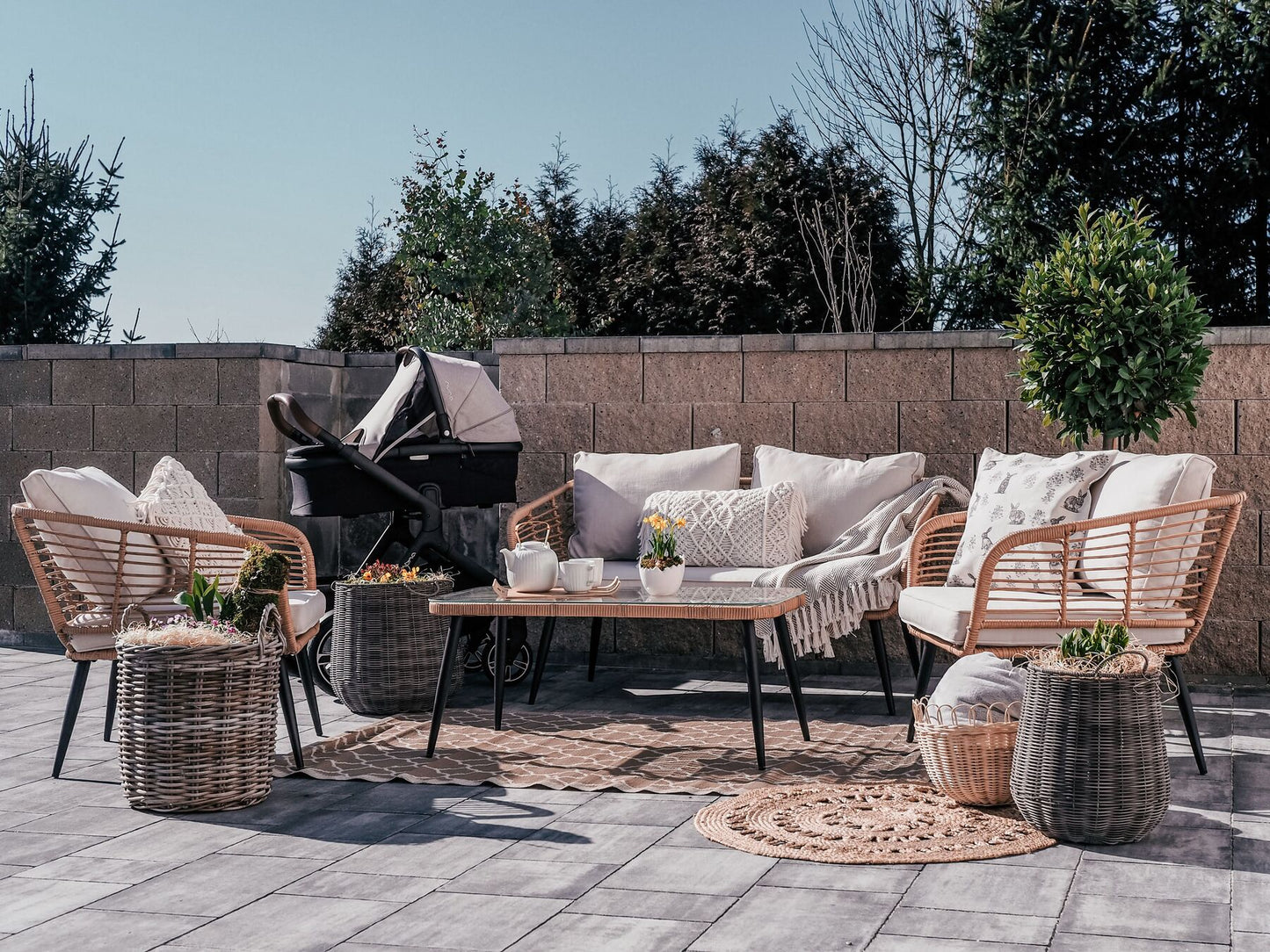 Garden Lounge Set with Table 4 Seater CORINTH II PE Rattan Natural