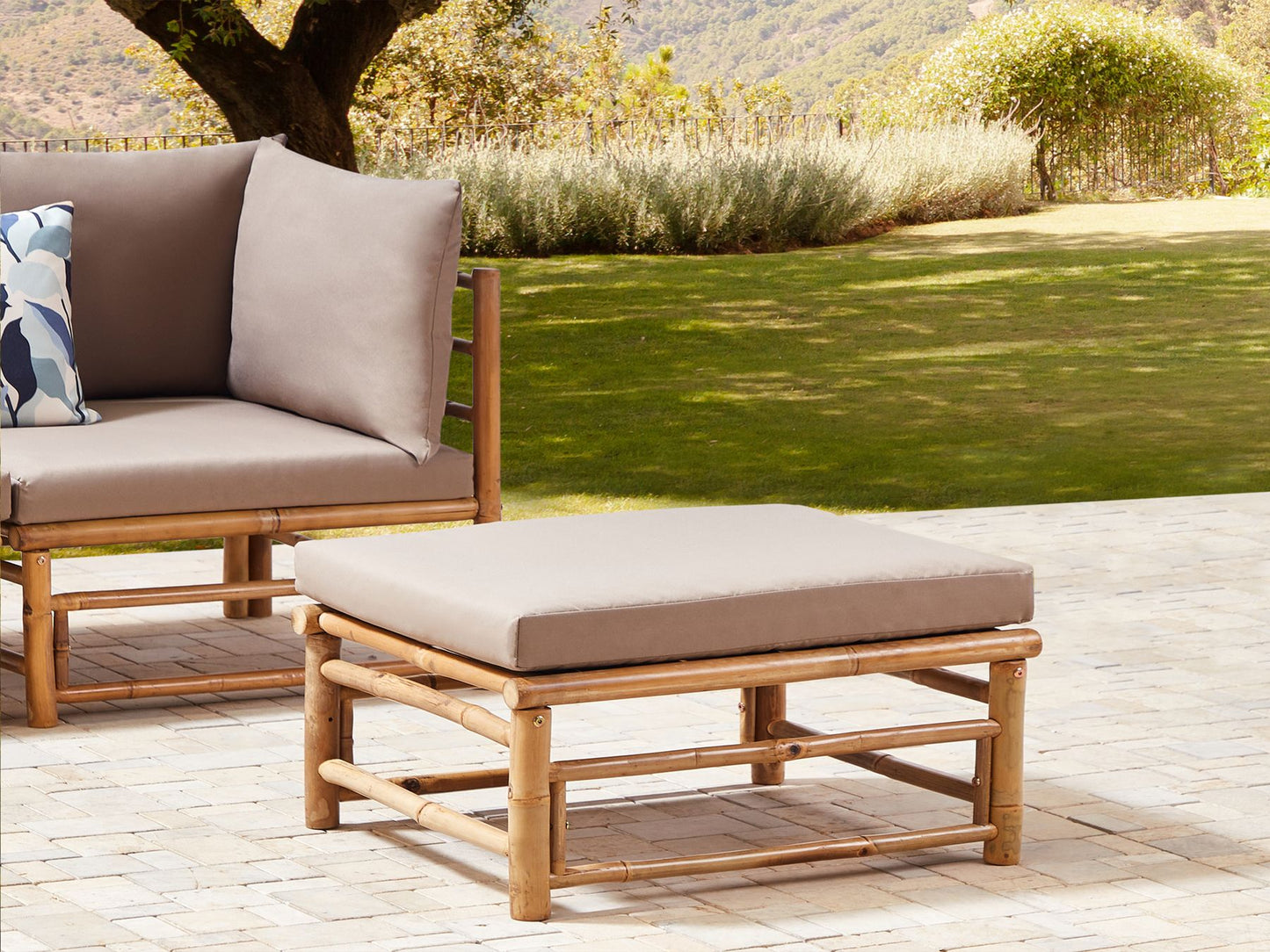 Garden Ottoman CERRETO Bamboo Wood Taupe