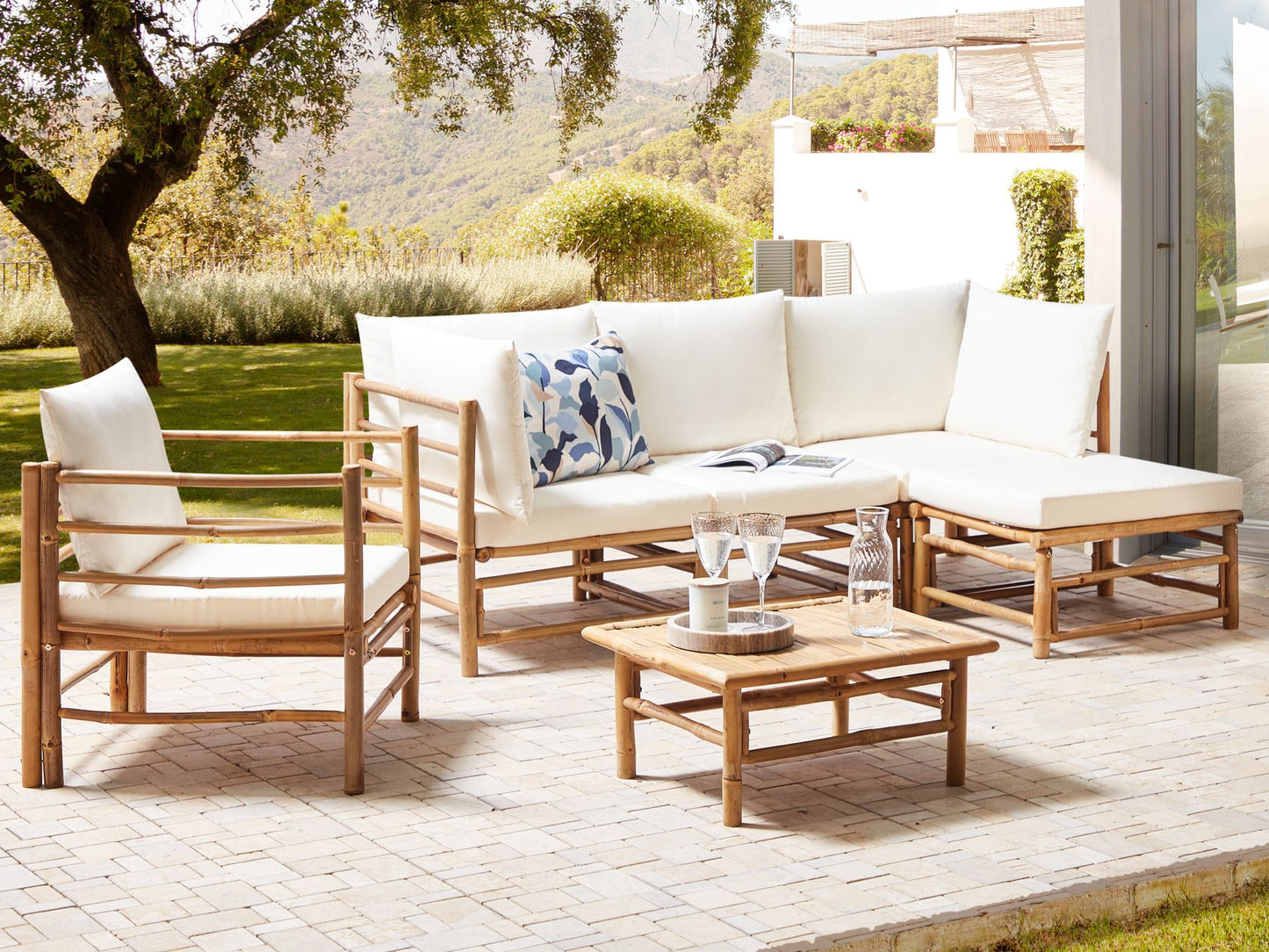 Garden Lounge Set with Table 5 Seater CERRETO Left Hand Bamboo Wood Off-White