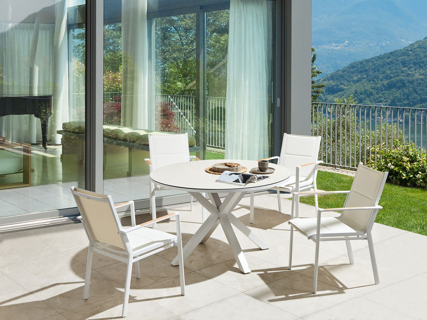Garden Dining Set 4 Seater MALETTO/BUSSETO Metal White