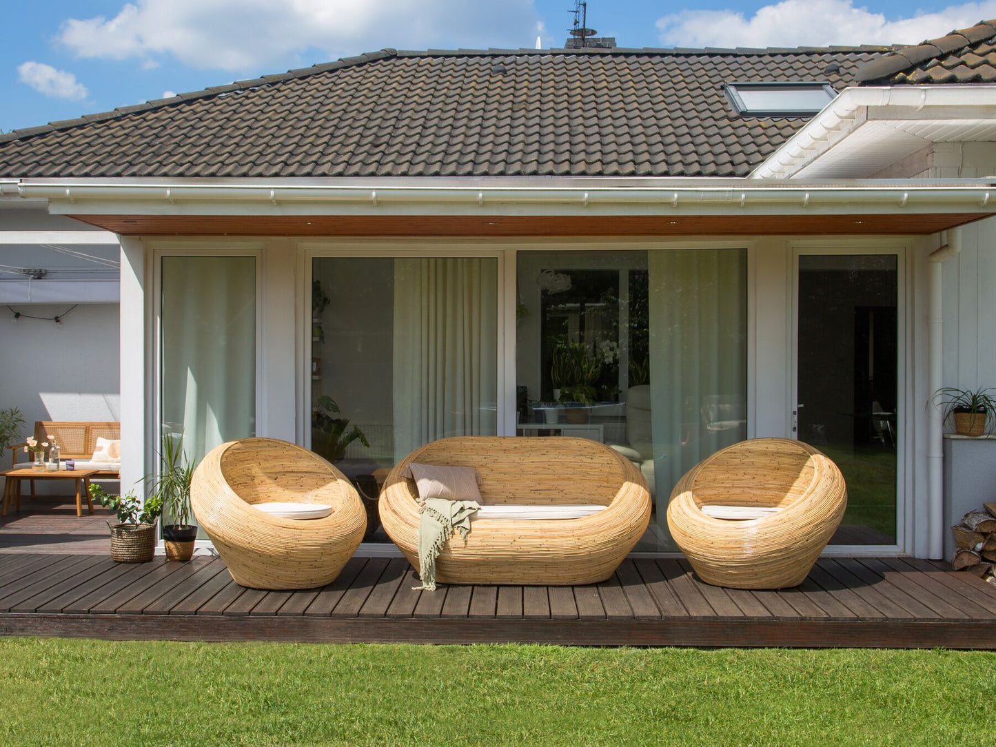 Garden Sofa 2 Seater MAIORI Rattan Natural
