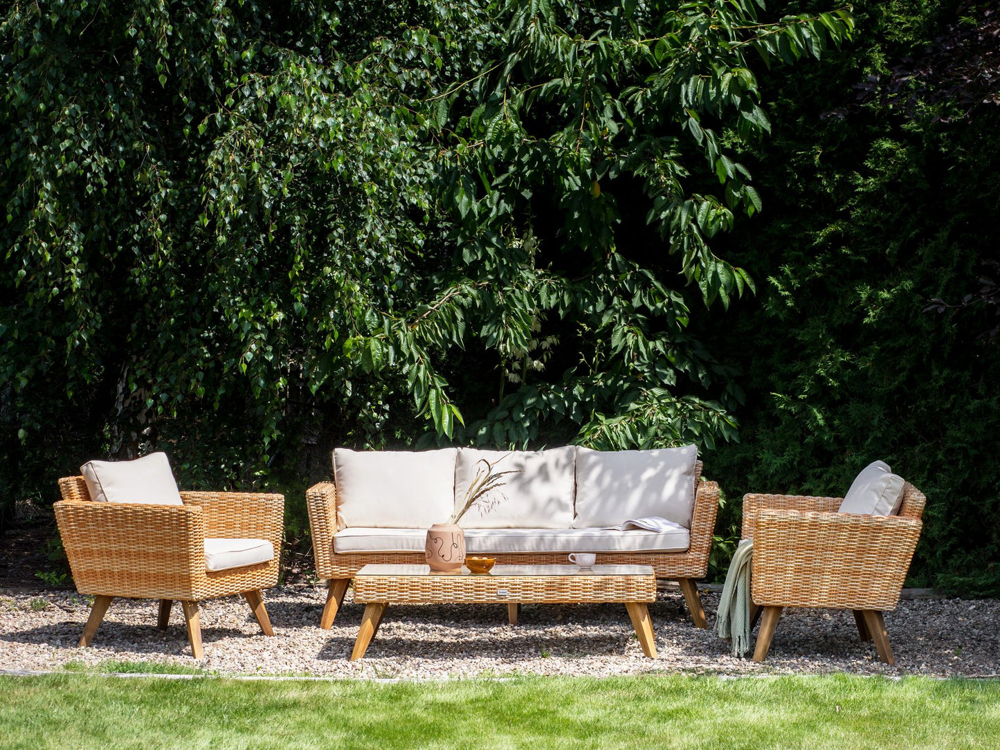Garden Lounge Set with Table 5 Seater VITTORIA PE Rattan Off-White