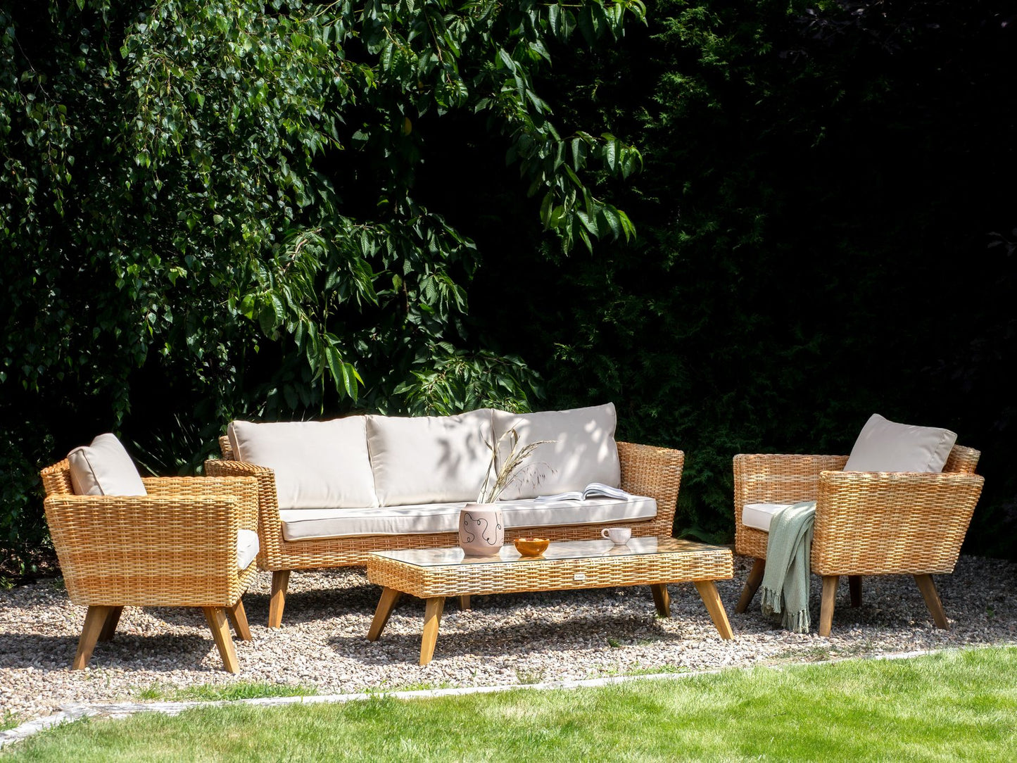 Garden Lounge Set with Table 5 Seater VITTORIA PE Rattan Off-White