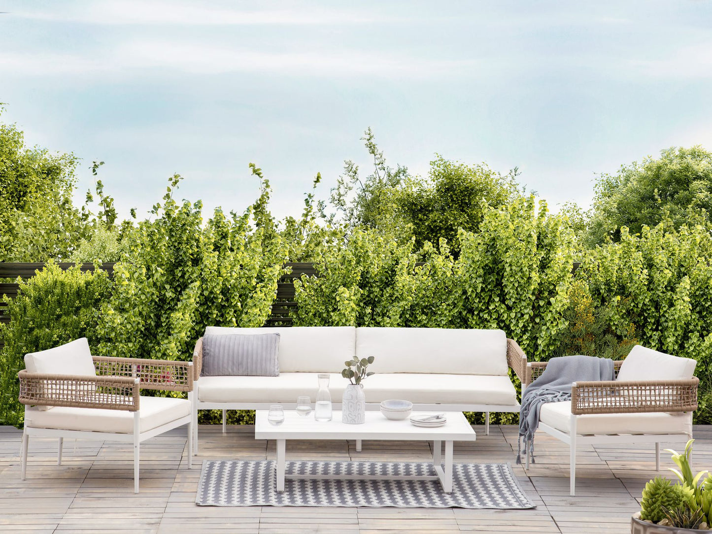 Garden Lounge Set with Table 5 Seater SERLA Metal White
