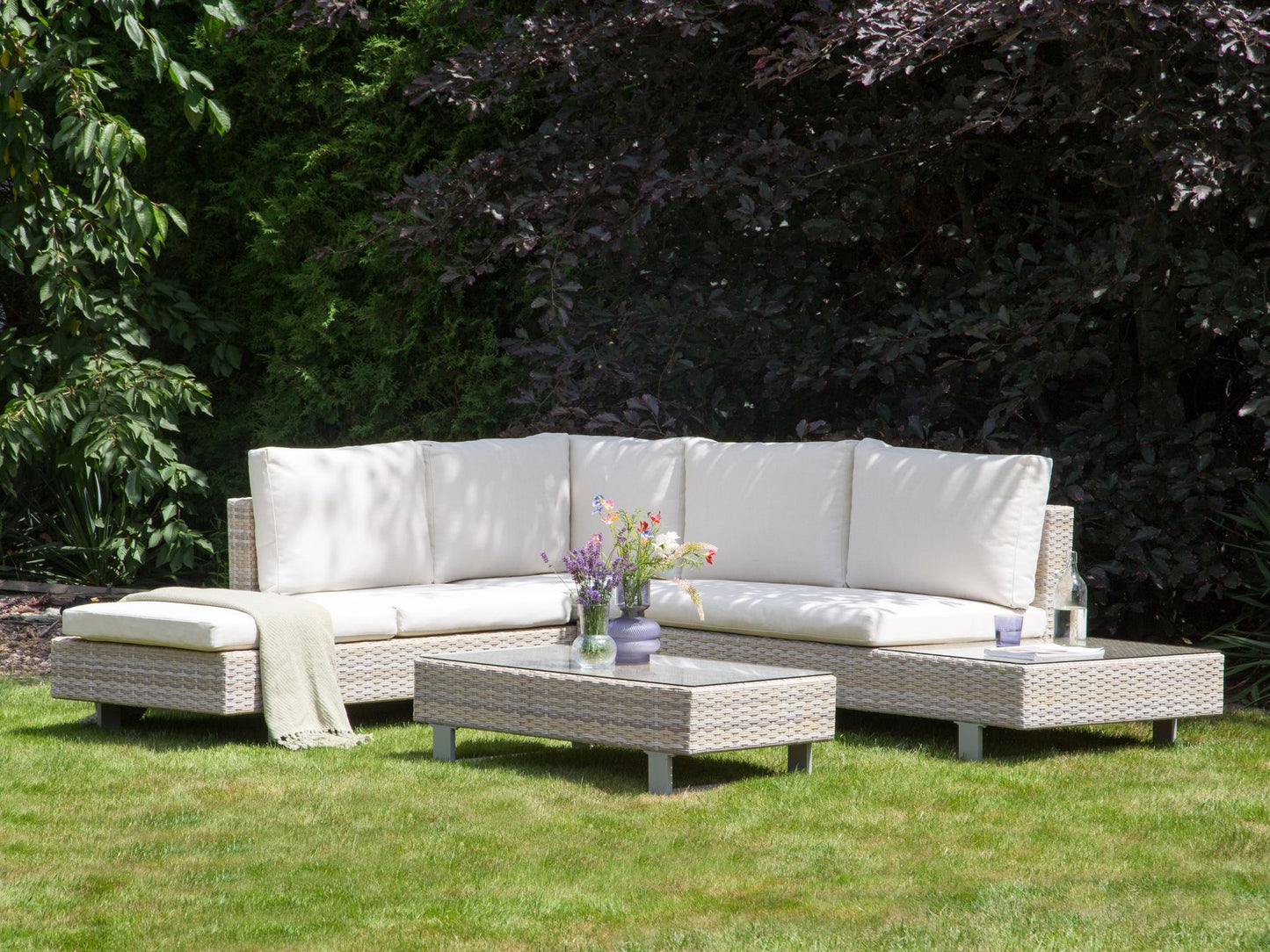 Garden Corner Sofa with Table 5 Seater Right Hand Rattan Off-White