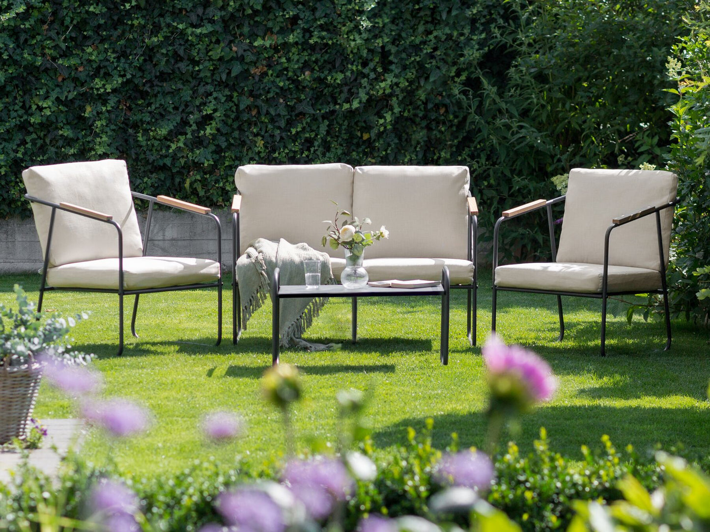Garden Lounge Set with Table 4 Seater VEZZANA Metal Light Beige