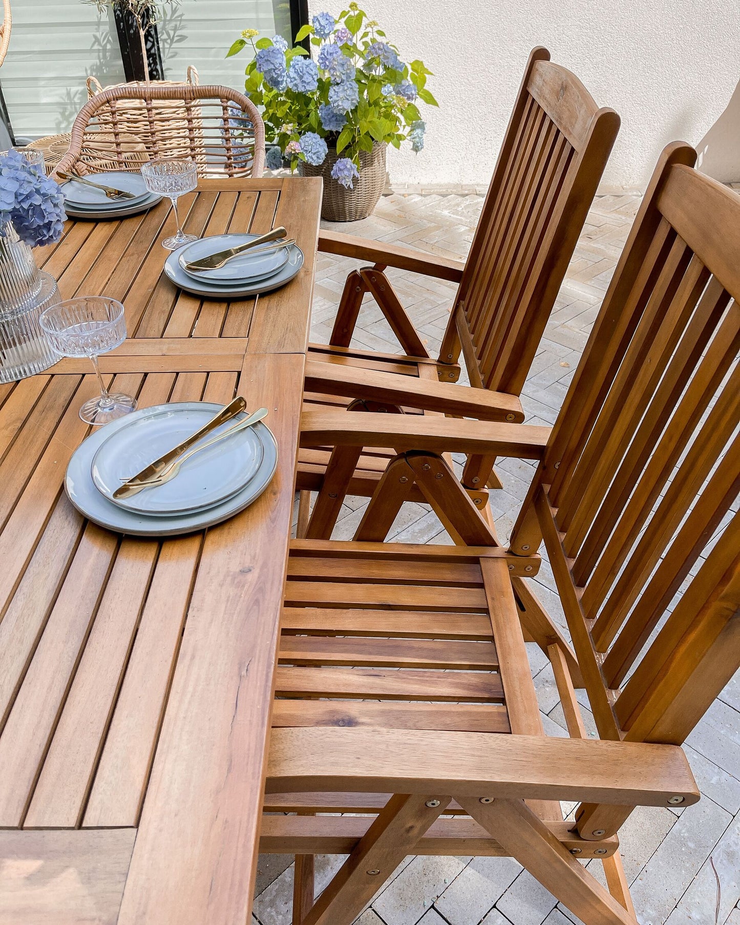 Garden Dining Set 6 Seater JAVA with Parasol (12 Options) Acacia Wood Light Brown