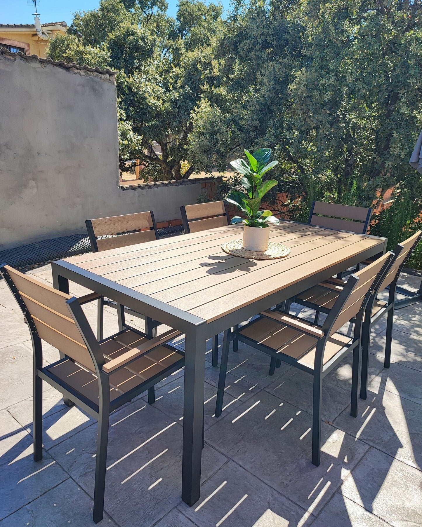 Garden Dining Set 6 Seater VERNIO Brown/ Black