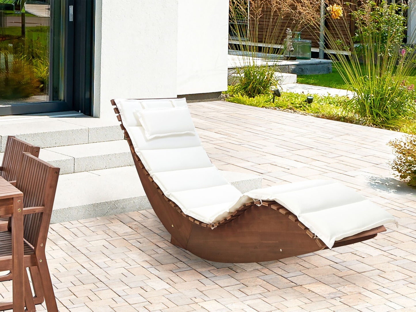 Acacia Wood Garden Sun Lounger Light with Cushion Off-White BRESCIA II