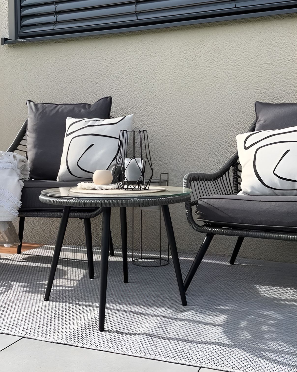 Bistro Set with Cushions LAURETO PE Rattan Grey