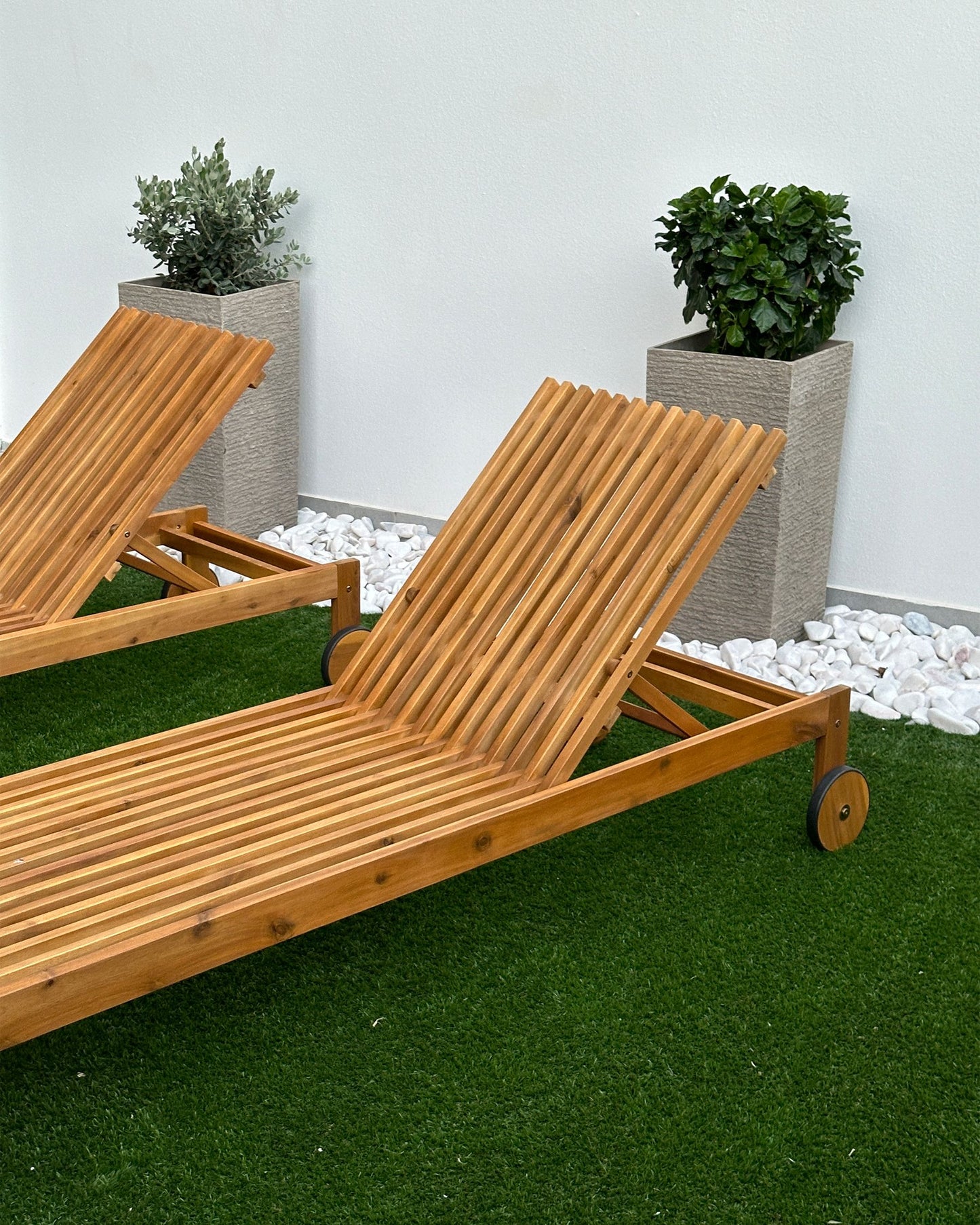 Acacia Wood Reclining Sun Lounger Light BELLANO