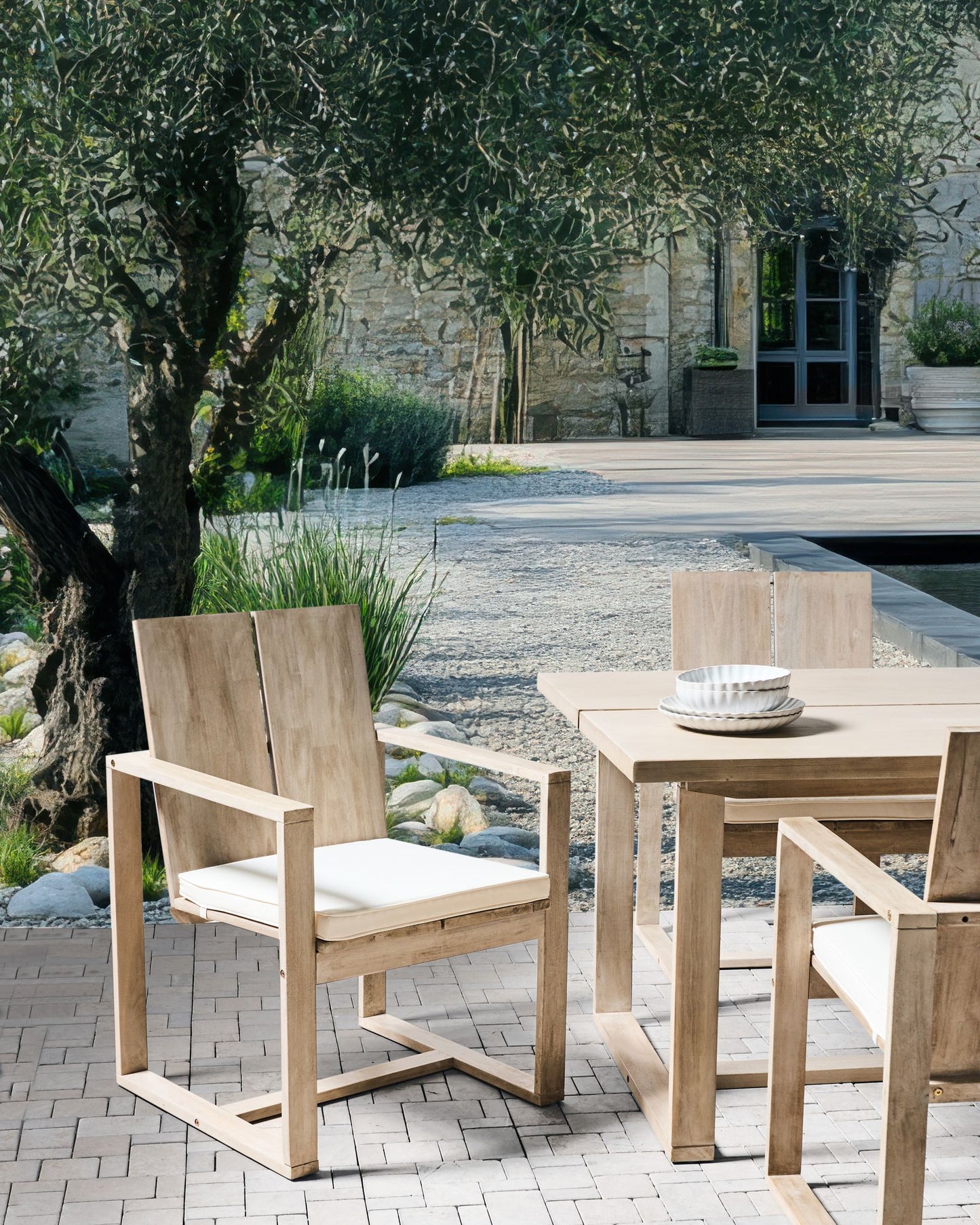 Set of 2 Garden Chairs with Cushions AZZANELLO Acacia Wood Off-White