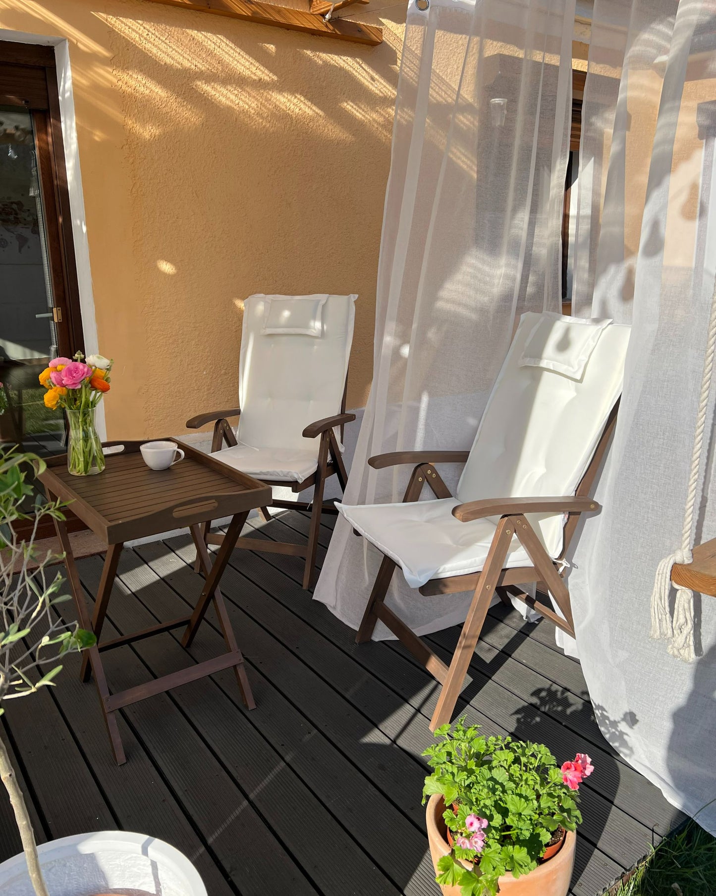 Garden Dining Set 6 Seater AMANTEA with Cushions Acacia Wood Off-White