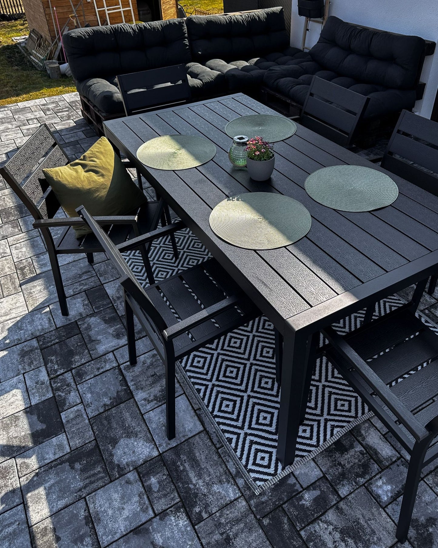 Garden Dining Set 6 Seater VERNIO Black