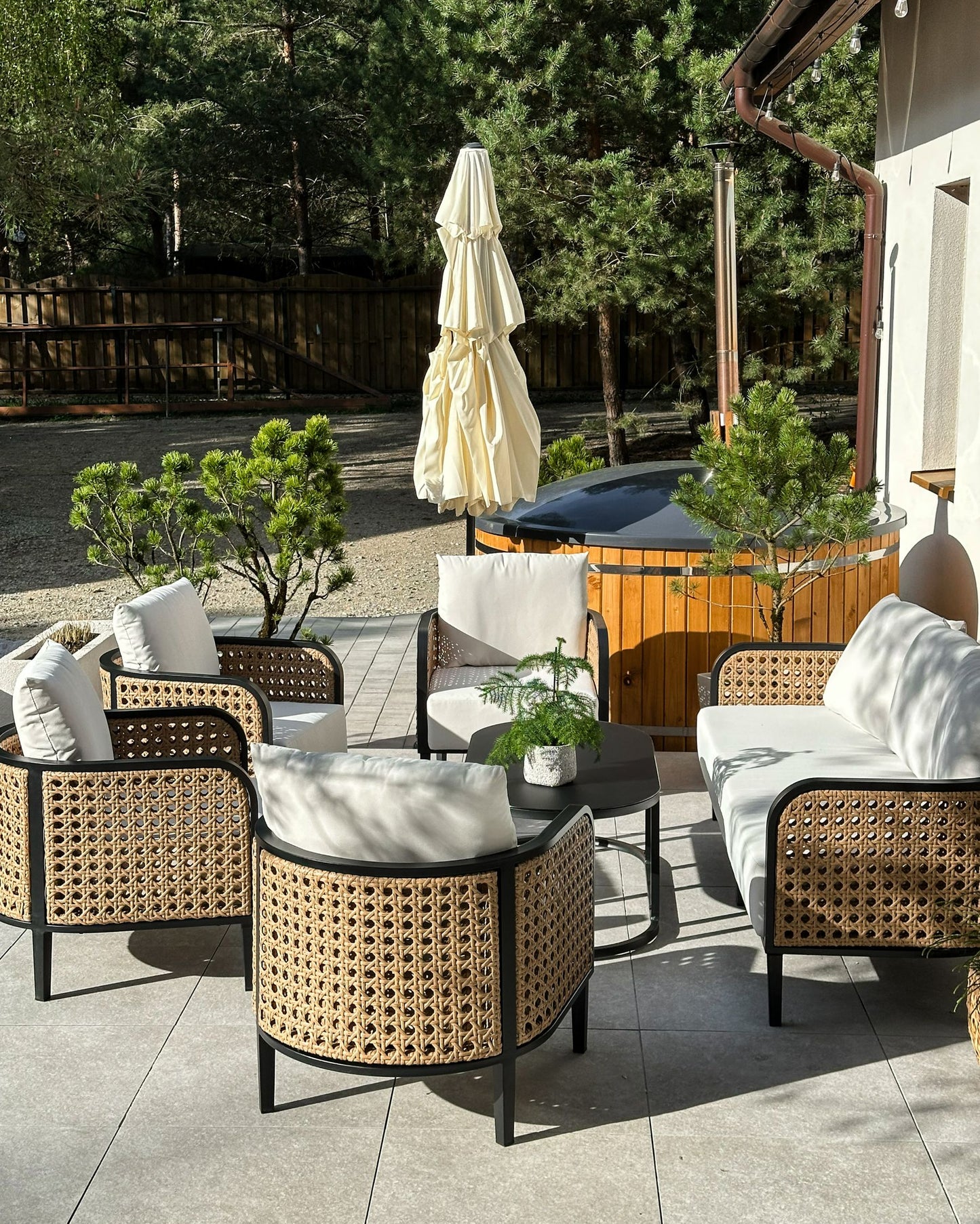 Garden Armchair MONTEFALCO Metal White