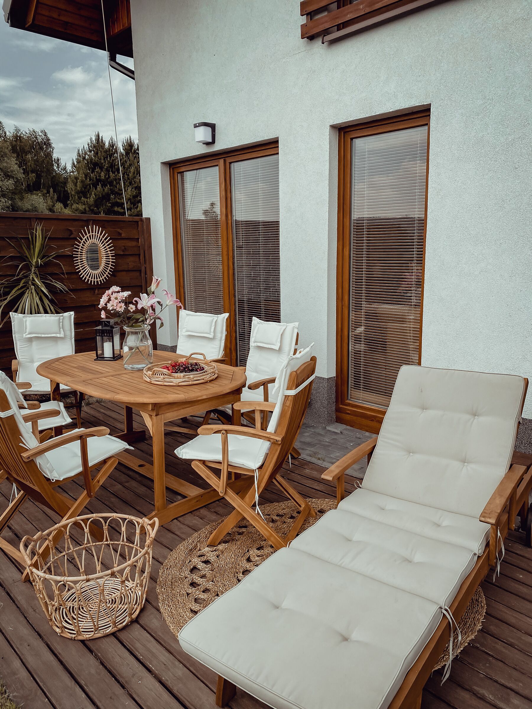 Garden Dining Set 8 Seater MAUI with Cushions Acacia Wood Off-White