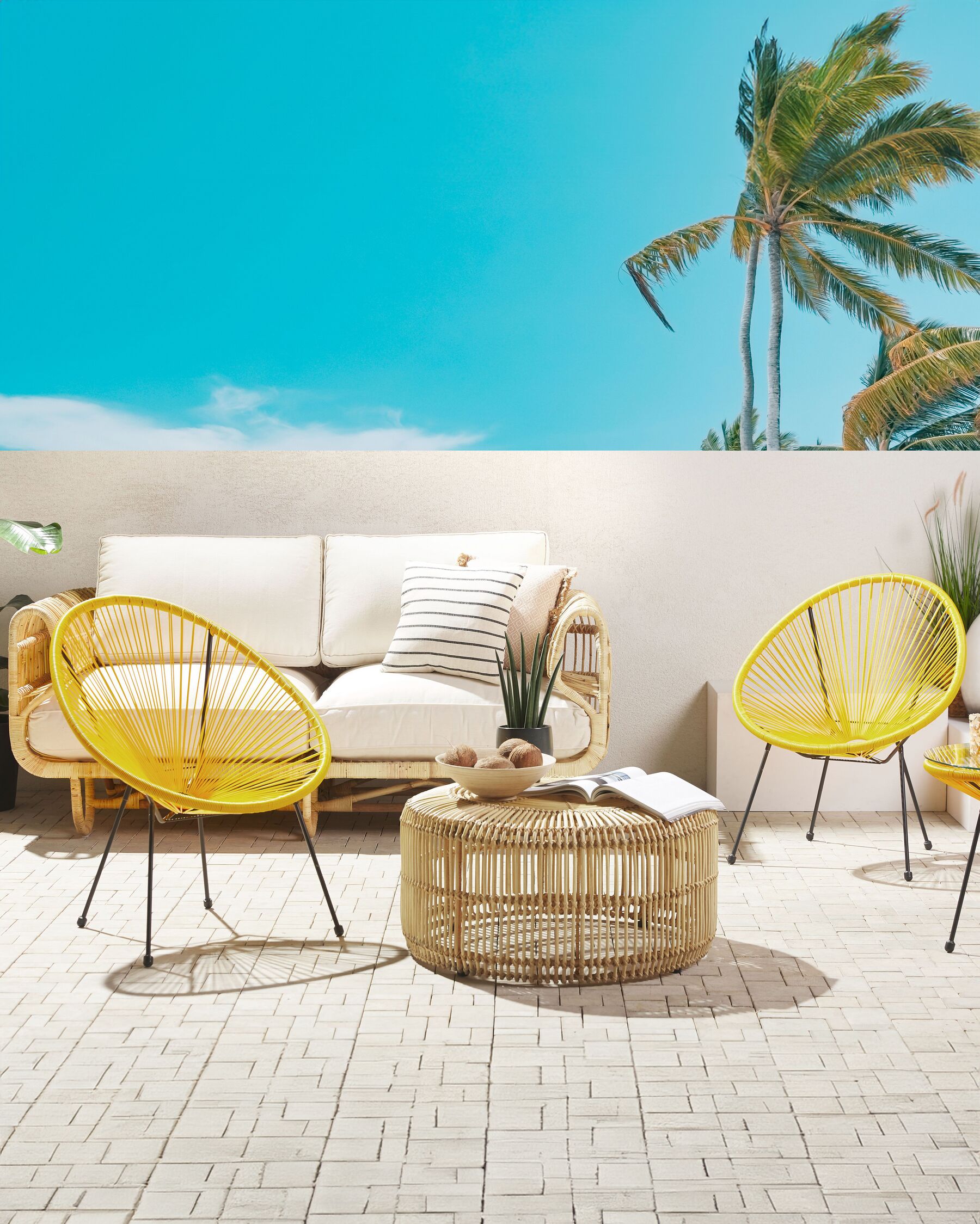 Set of 2 Garden Chairs ACAPULCO II PE Rattan Yellow