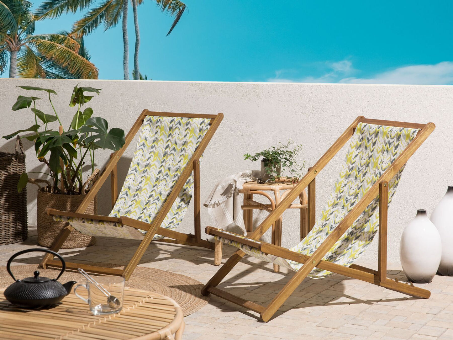 Set of 2 Acacia Folding Deck Chairs and 2 Replacement Fabrics Light Wood with Off-White / Yellow and Grey Pattern ANZIO