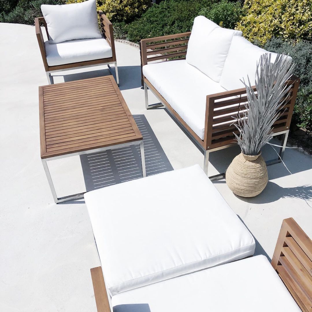 Garden Lounge Set with Table 4 Seater BERMUDA Acacia Wood Brown