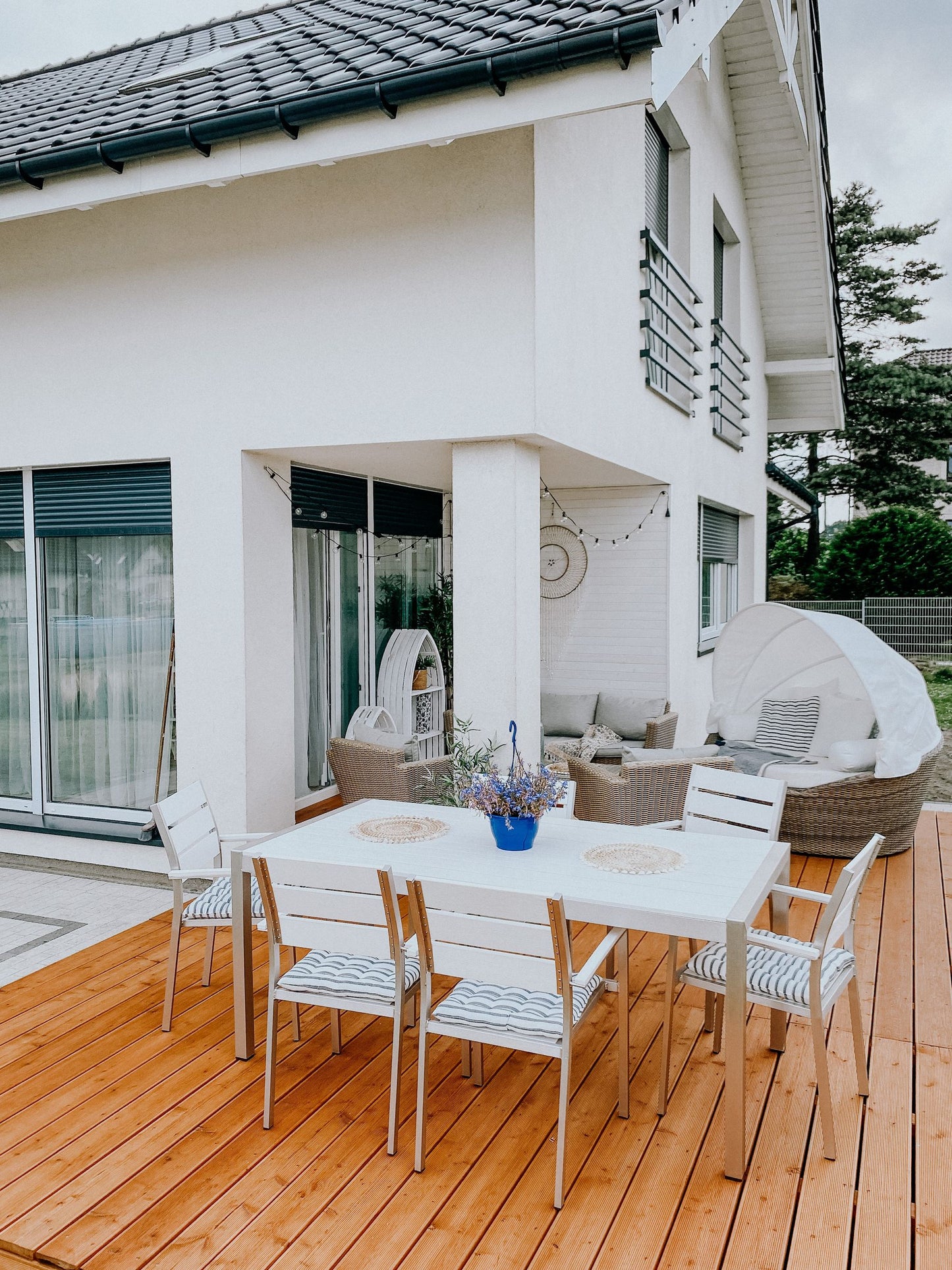 Garden Dining Set 6 Seater VERNIO White
