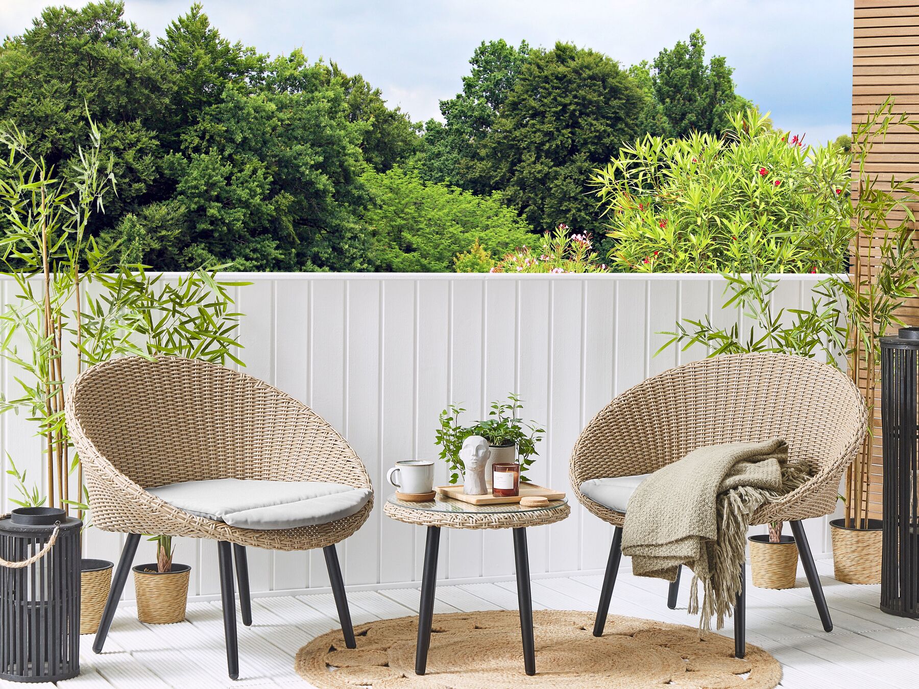 Bistro Set with Cushions ORTIGIA PE Rattan Light Beige Beige