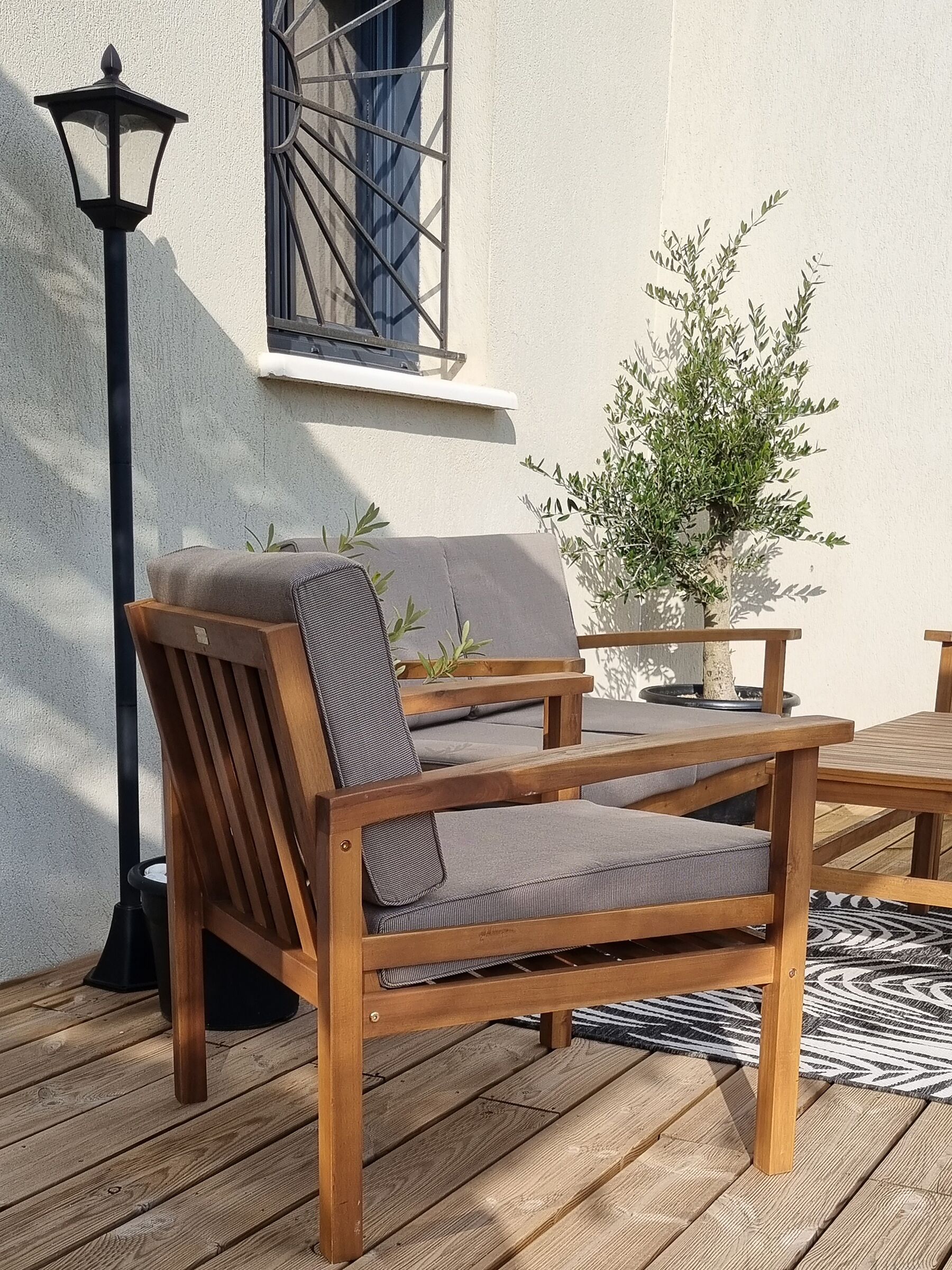 Garden Lounge Set with Table and Ottoman 4 Seater MANILA Acacia Wood Light Brown