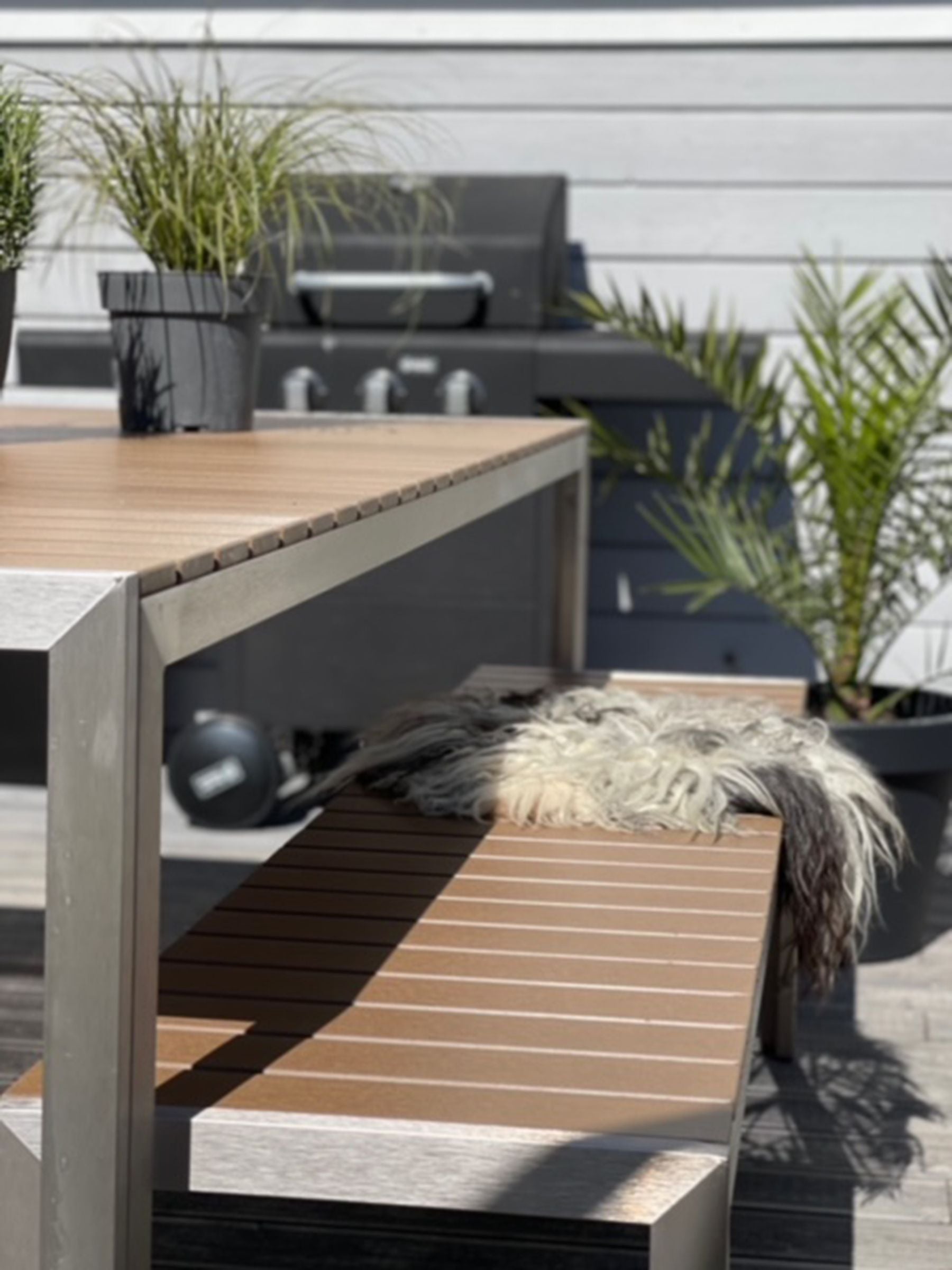 Garden Dining Set with Benches 6 Seater NARDO Brown