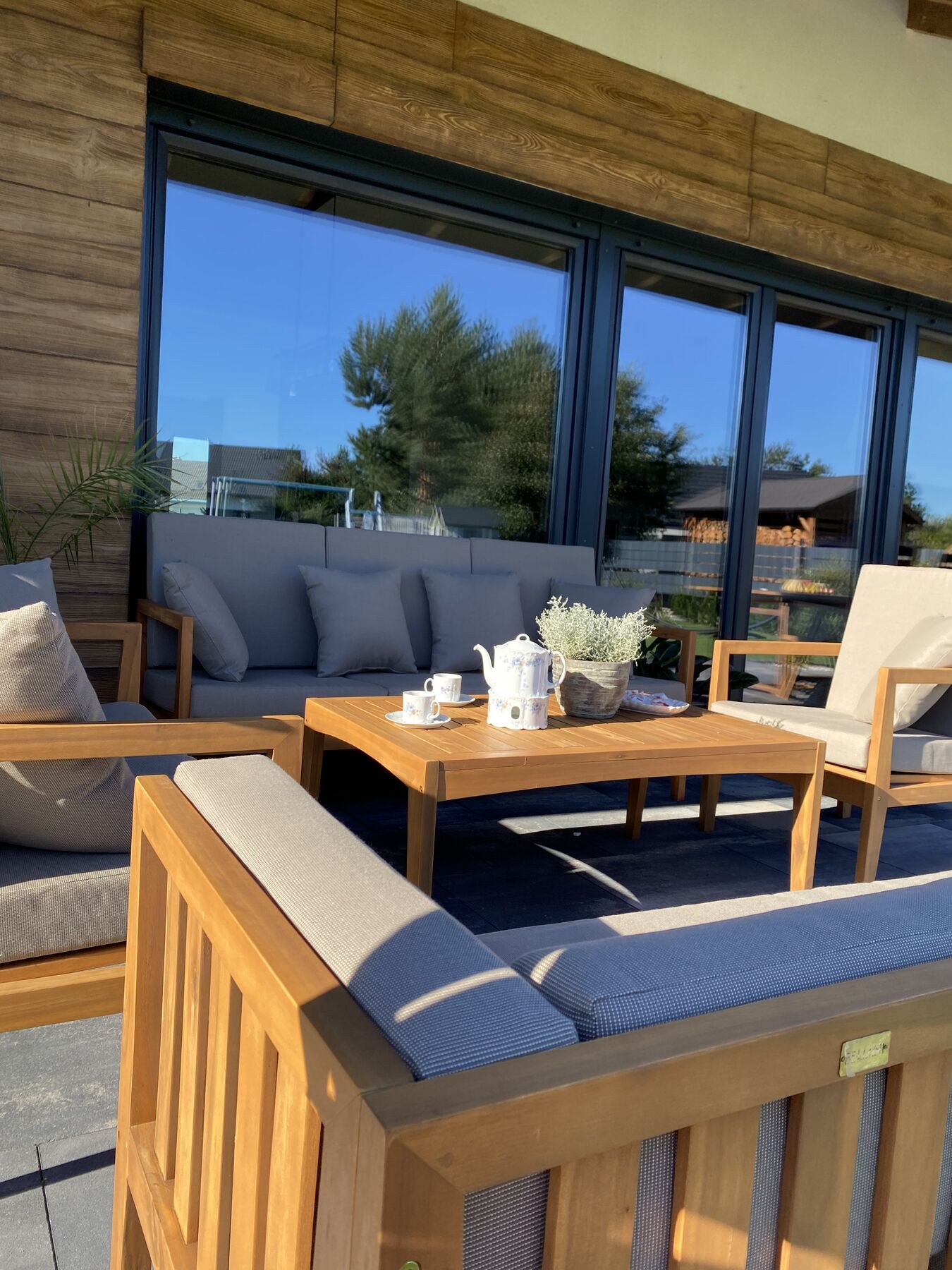 Garden Lounge Set with Table 7 Seater PATAJA Acacia Wood Light Brown