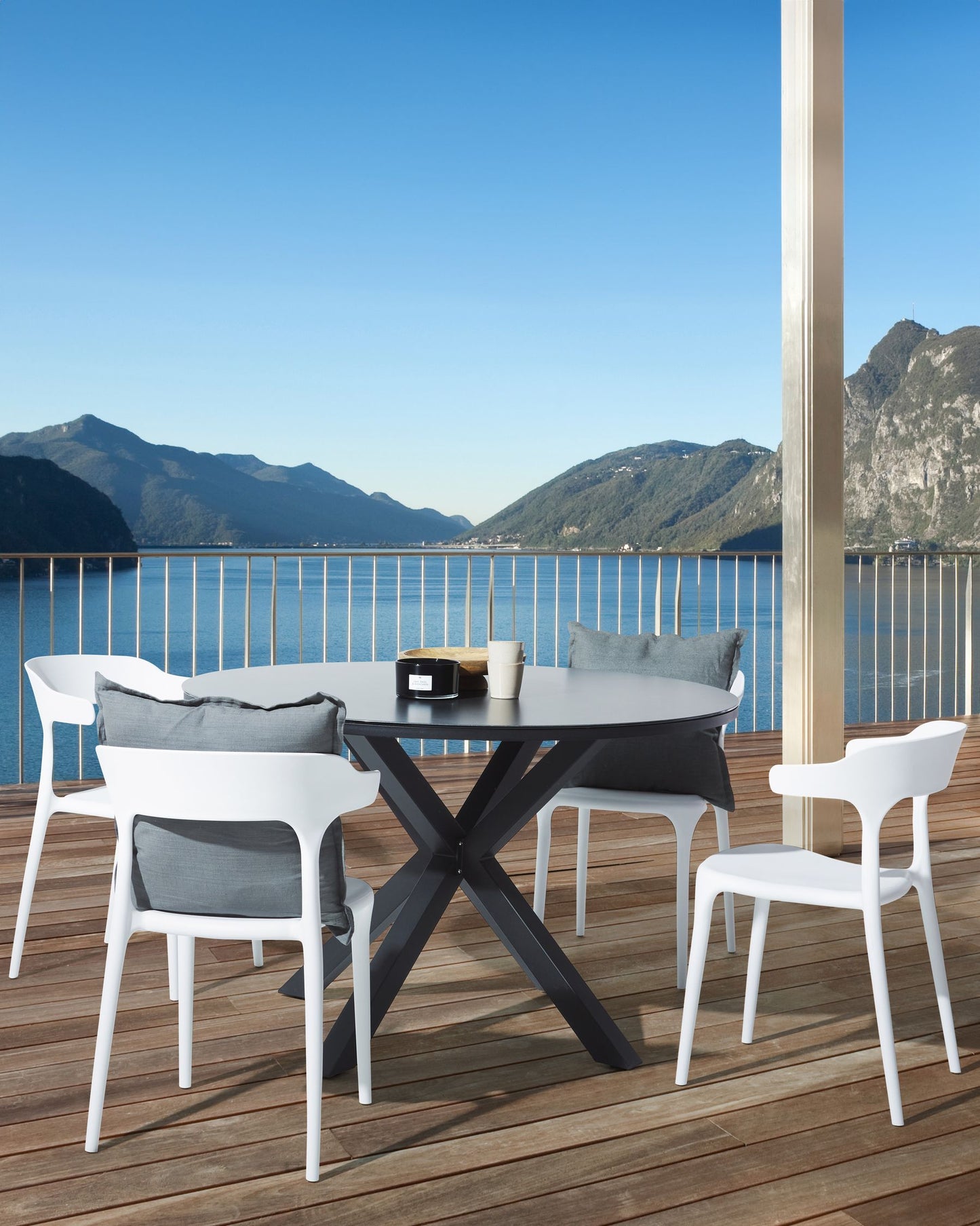 Set of 4 Garden Chairs GUBBIO White