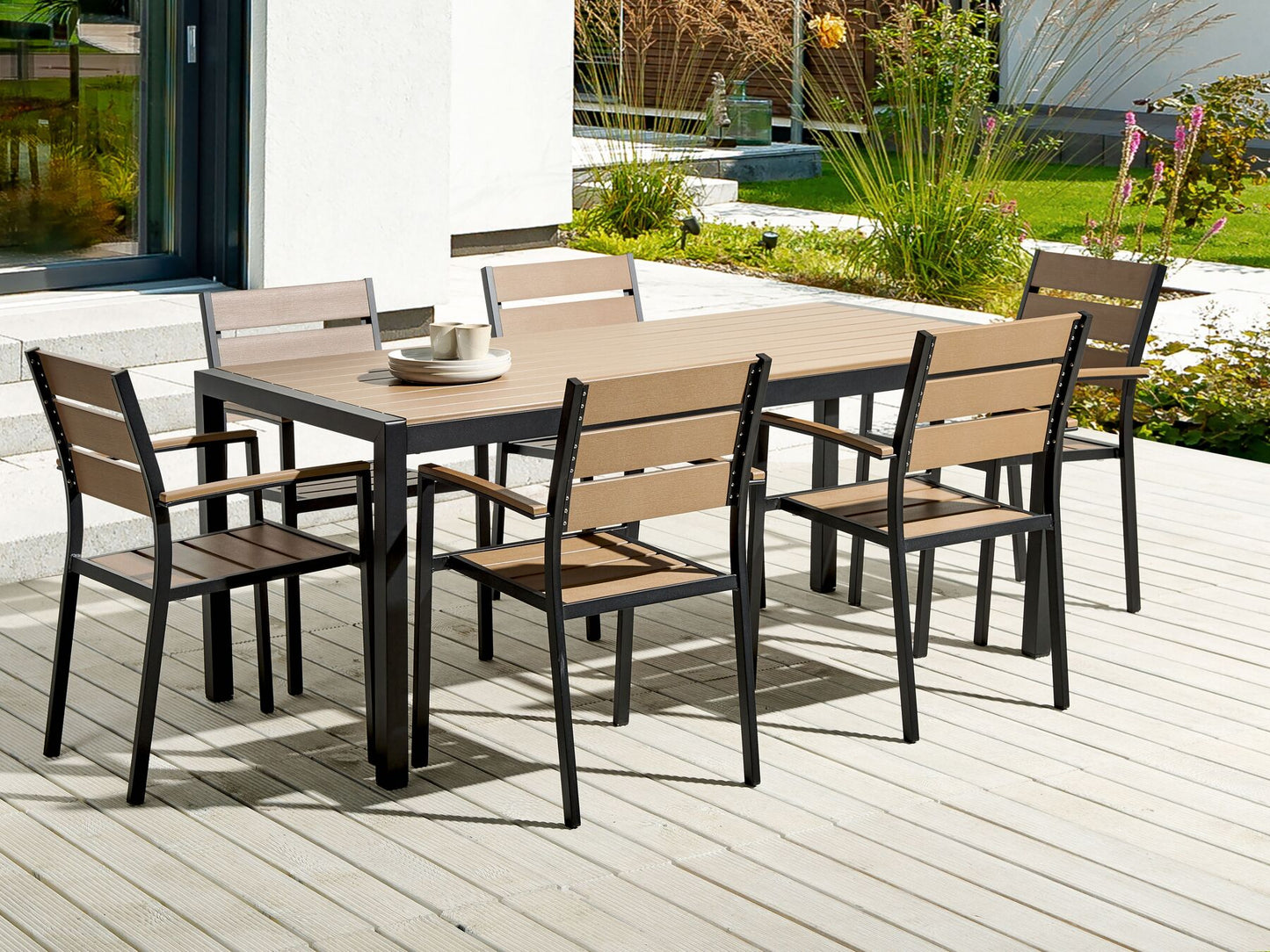 Garden Dining Set 6 Seater VERNIO Brown/ Black